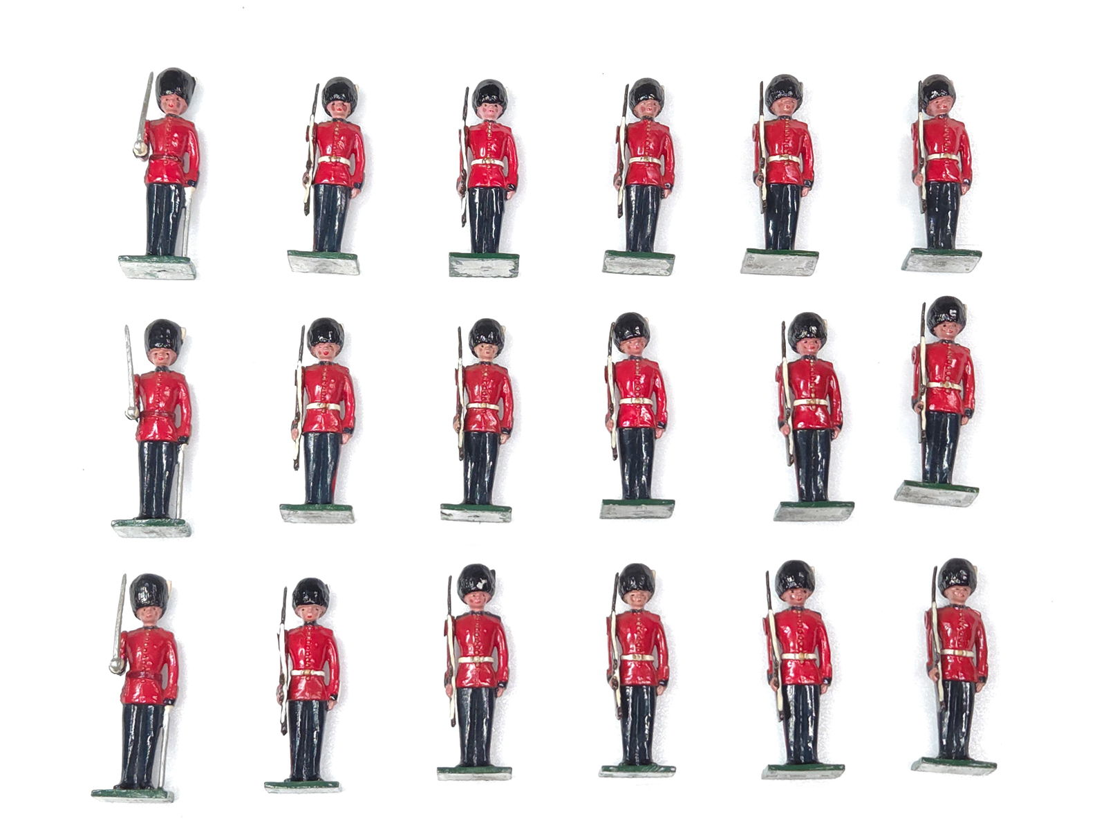 18) BLENHEIM MODELS GRENADIER GUARDS (1 of 4)