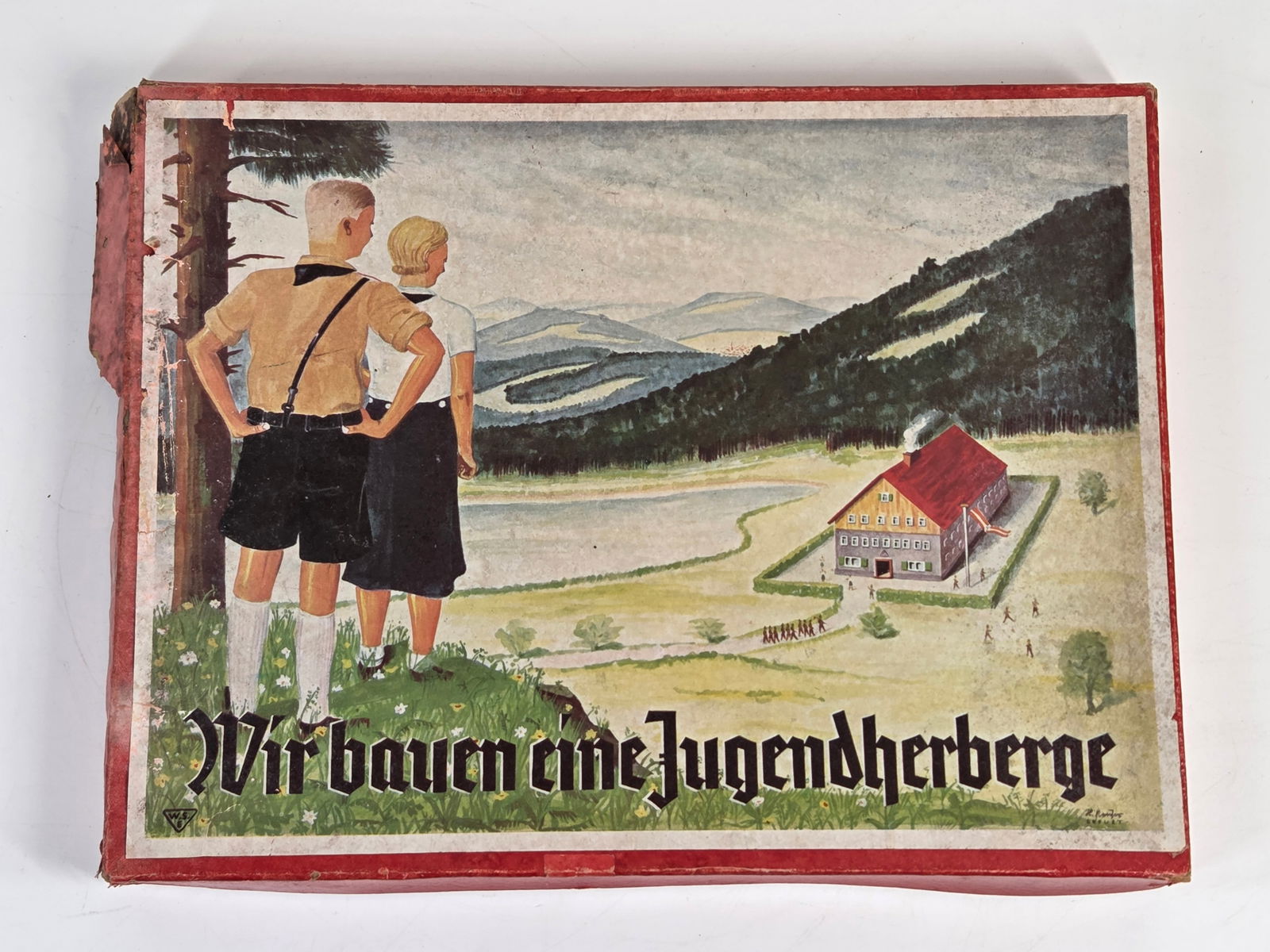 WWII GERMAN YOUTH BOARD GAME W/ BOX: REMAINS IN GOOD CONDITION, SHOWING SOME TYPICAL WEAR. CORNERS OF BOX SHOWING SOME TEARS.