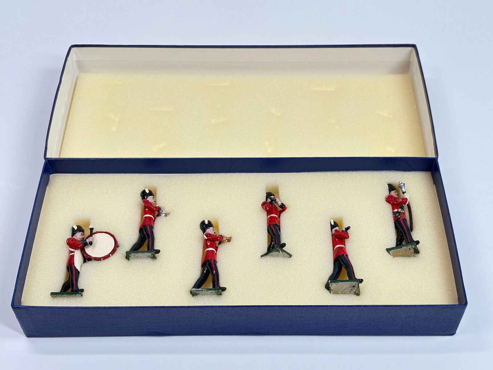 MARLBOROUGH MF46 ROYAL WELCH FUSILIER BAND: SET REMAINS IN VERY GOOD CONDITION WITH BOX.