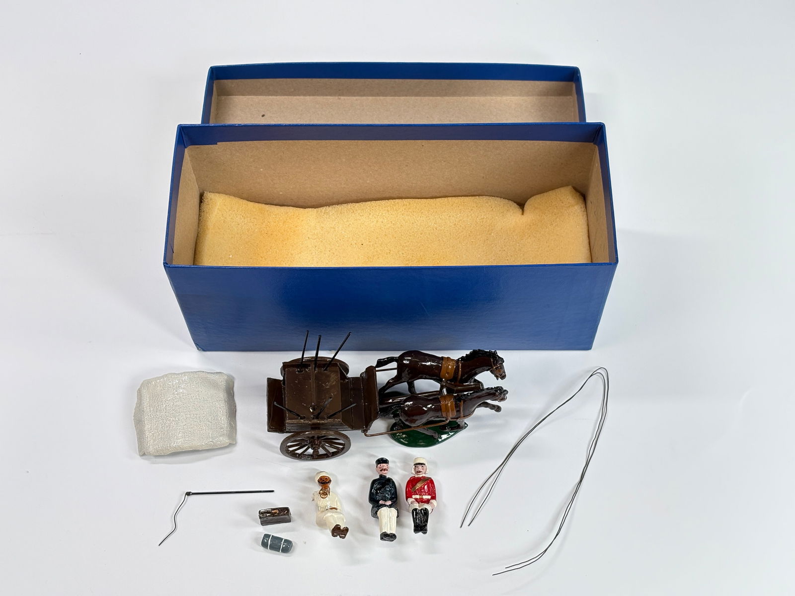 STAR SOLDIERS NO. 32 HORSE & WAGON SET: SET REMAINS IN VERY GOOD CONDITION WITH BOX.