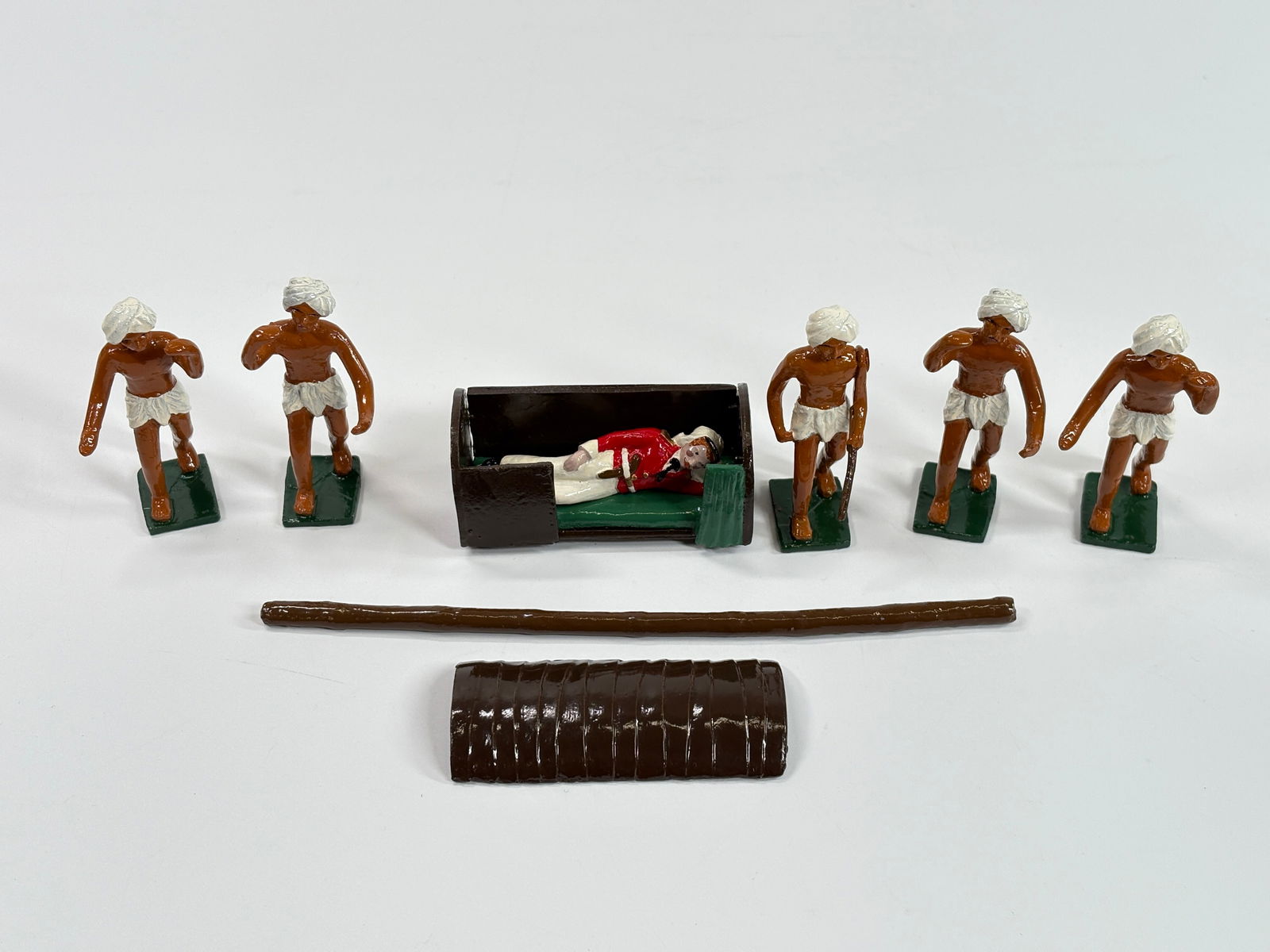 STAR SOLDIERS NO. 21 CARRYING SOLDIER SET: SET REMAINS IN VERY GOOD CONDITION WITH BOX.