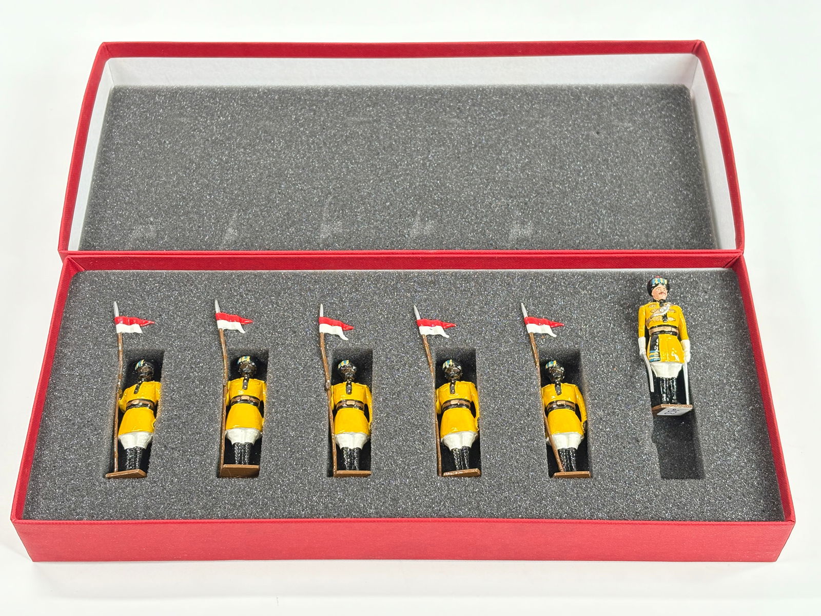 TRADITION SOLDIERS NO. 7A 1ST BENGAL LANCERS, INDIAN ARMY 1910: SET REMAINS IN VERY GOOD CONDITION WITH BOX.