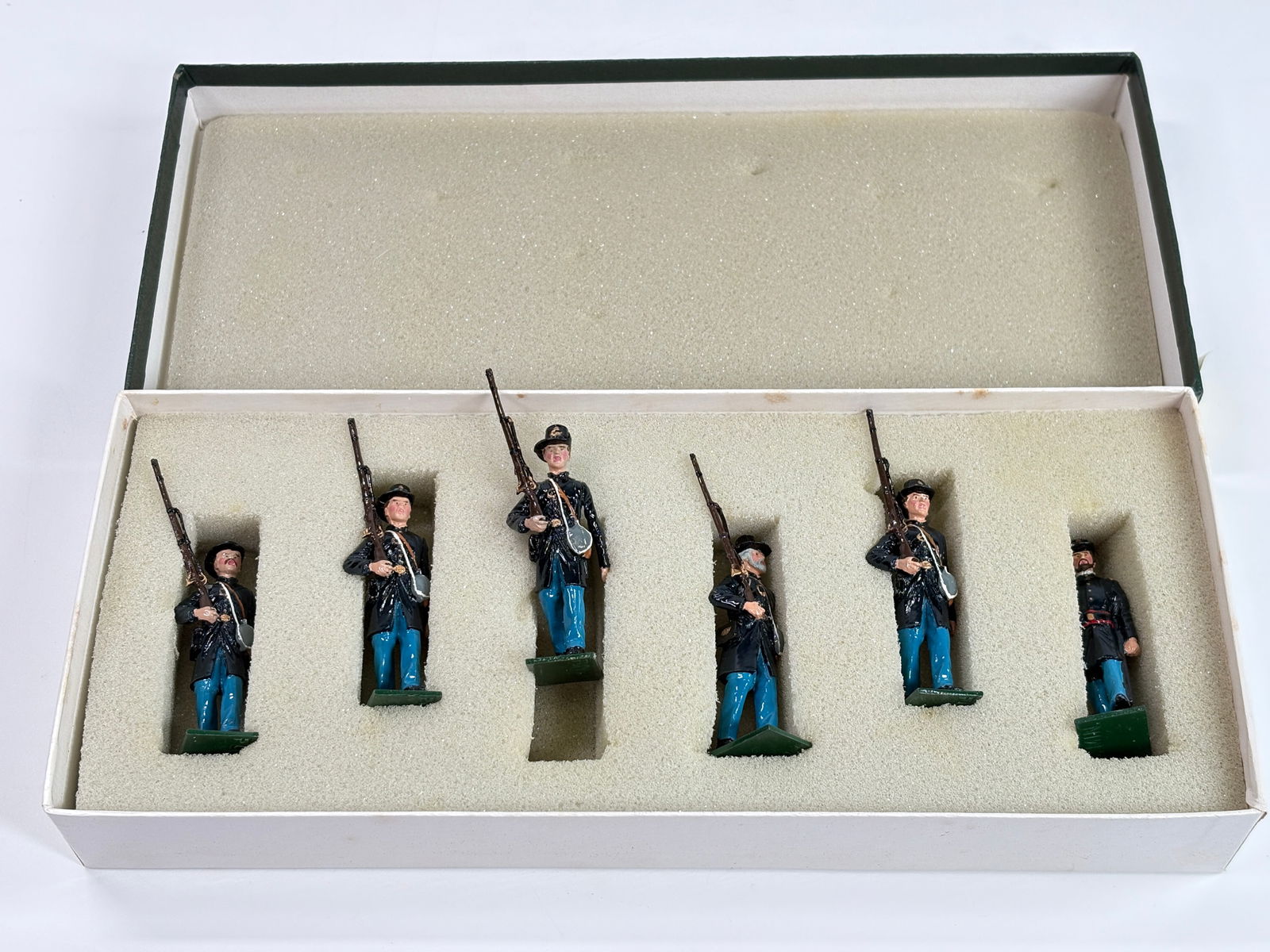 FUSILIER MINIATURES IRON BEING / SLOPE (1 of 5)