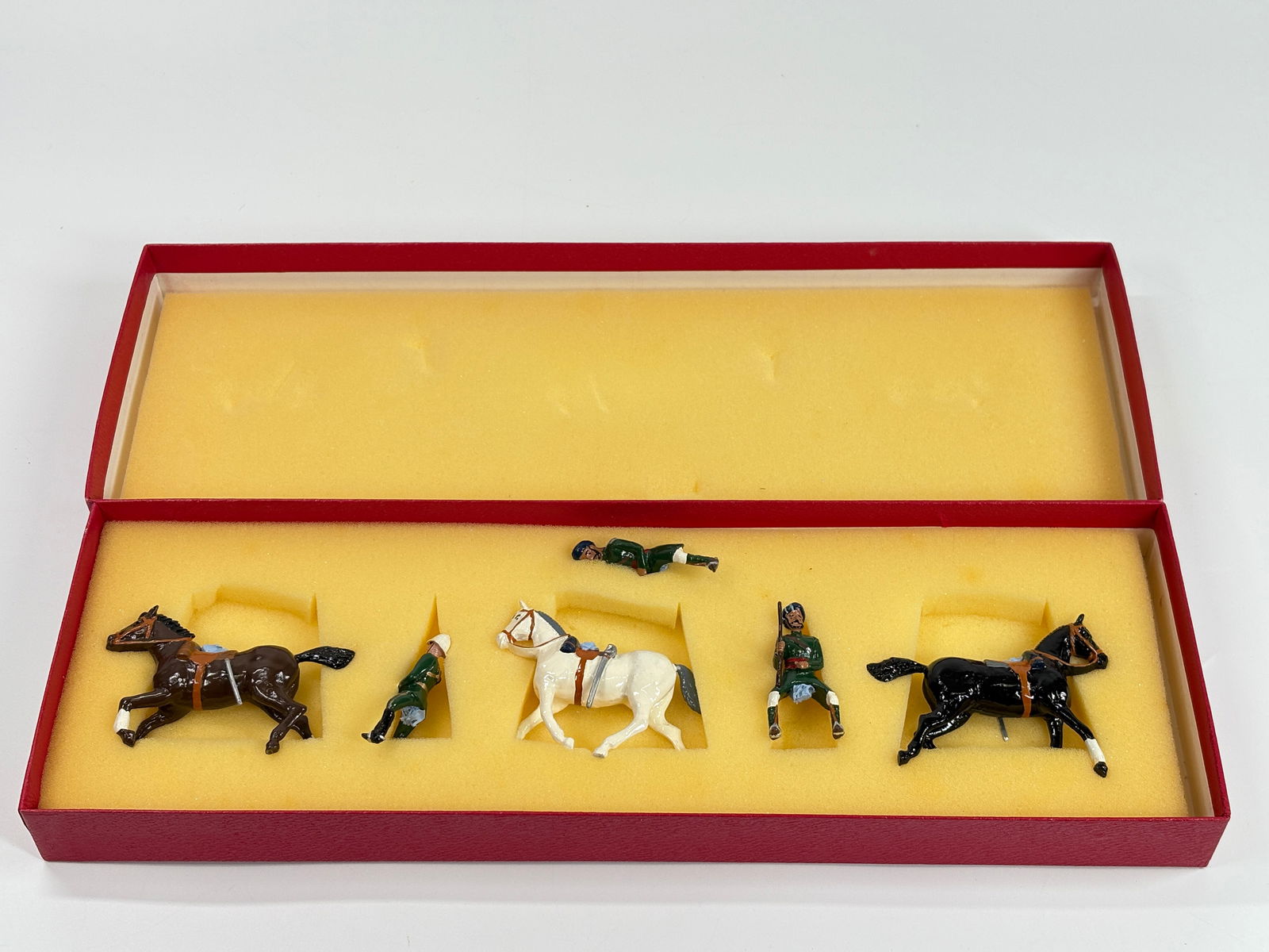 DORSET SOLDIERS LTD THE THOROUGHBRED COLLECTION: SET REMAINS IN VERY GOOD CONDITION WITH BOX.