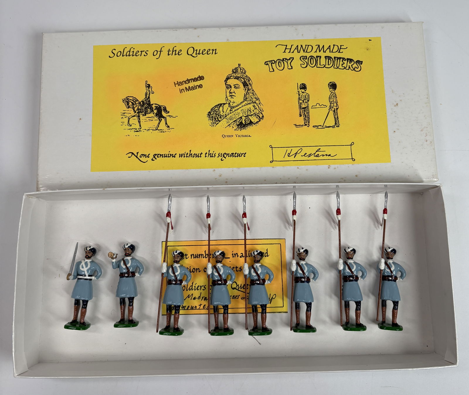 MAINE HAND MADE 8-PIECE SOLDIER SET (1 of 4)