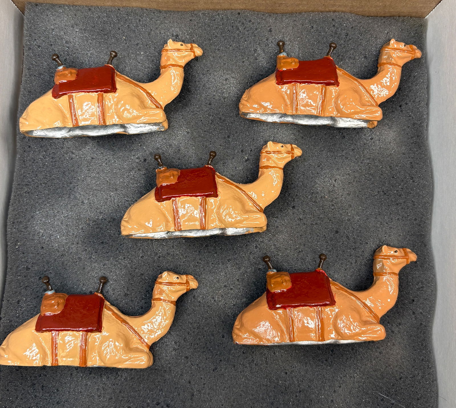 TRADITIONAL TOY SOLDIERS BIKANER CAMEL CORPS: ALL REMAIN IN VERY GOOD CONDITION, SHOWING MINIMAL WEAR. BOXES REMAIN IN GOOD CONDITION, SHOWING SOME STORAGE WEAR.