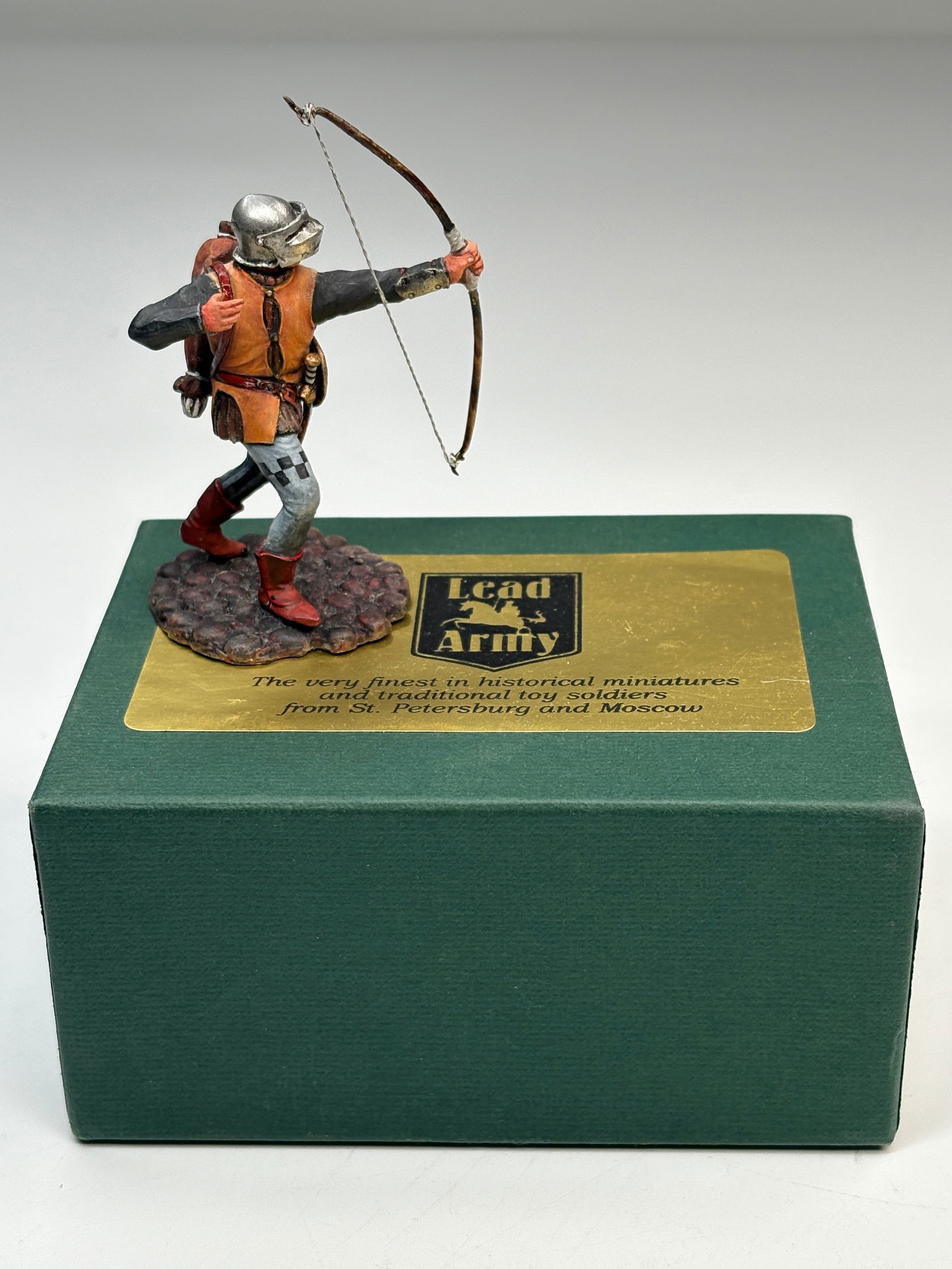 LEAD ARMY SOLDIER KNIGHT W/ BOW (1 of 3)