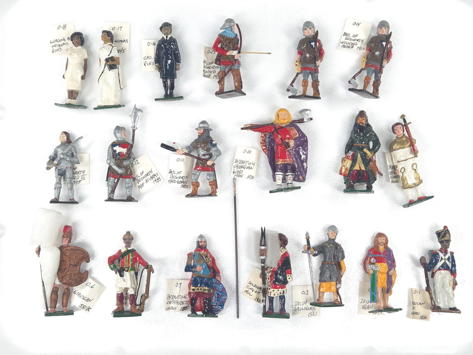 VARIOUS HAND PAINTED SOLDIER SINGLES: ALL REMAIN IN VERY GOOD CONDITION, SHOWING MINIMAL WEAR. BOXES REMAIN IN GOOD CONDITION, SHOWING SOME STORAGE WEAR.