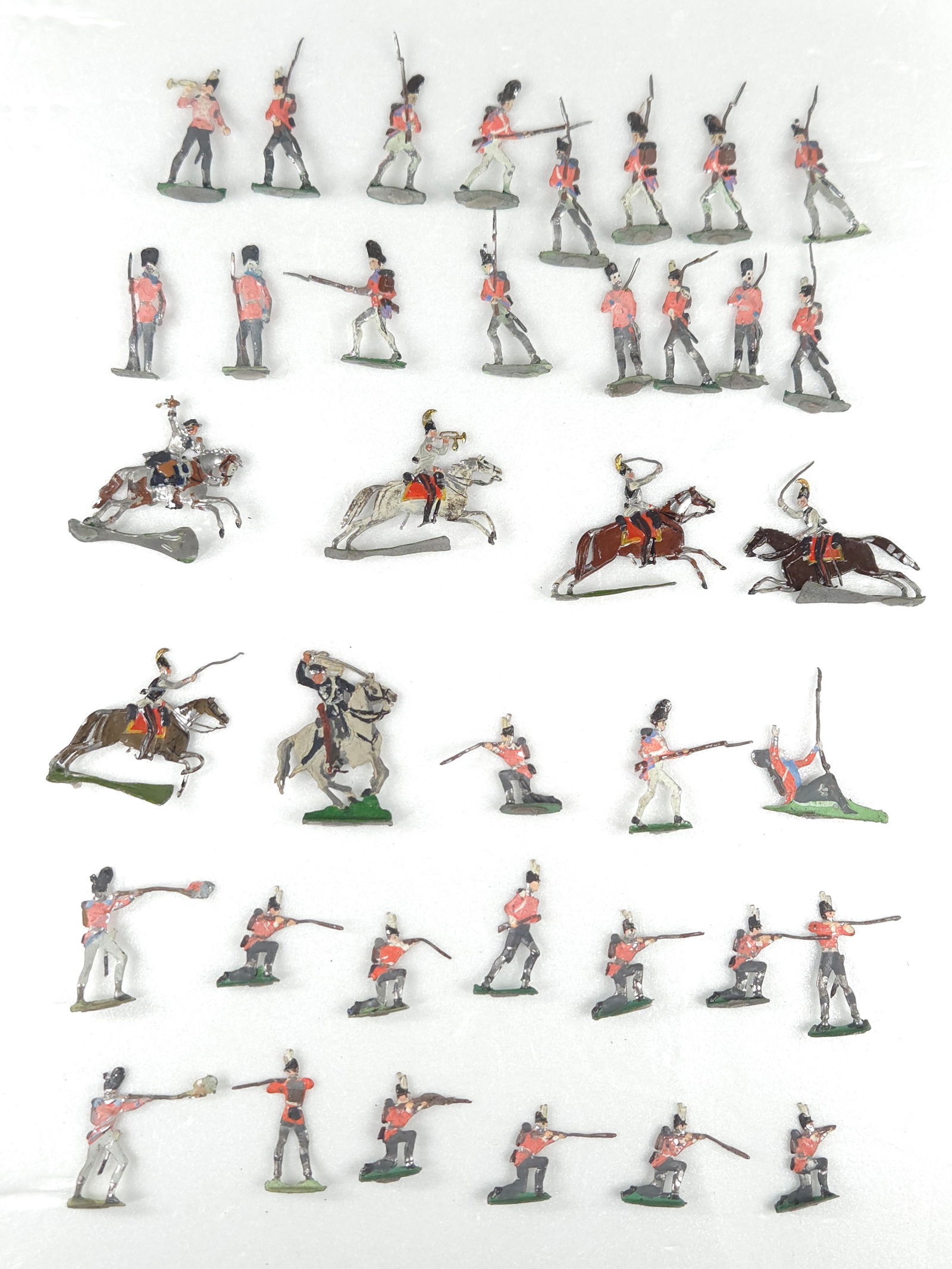 VARIOUS ANTIQUE 15MM GERMAN FLAT SOLDIERS (1 of 6)