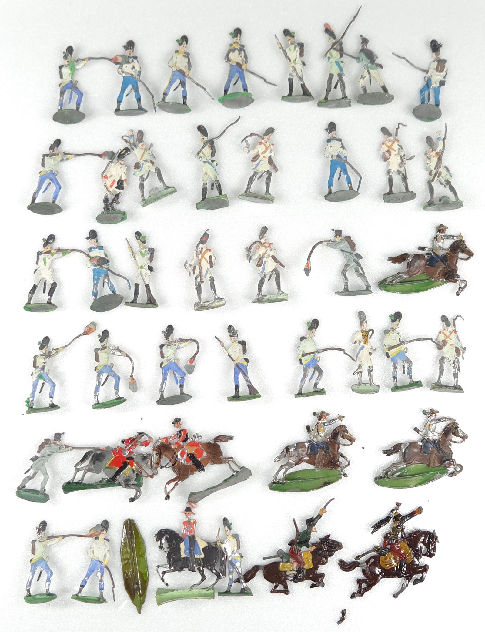 VARIOUS ANTIQUE 15MM GERMAN FLAT SOLDIERS (1 of 5)