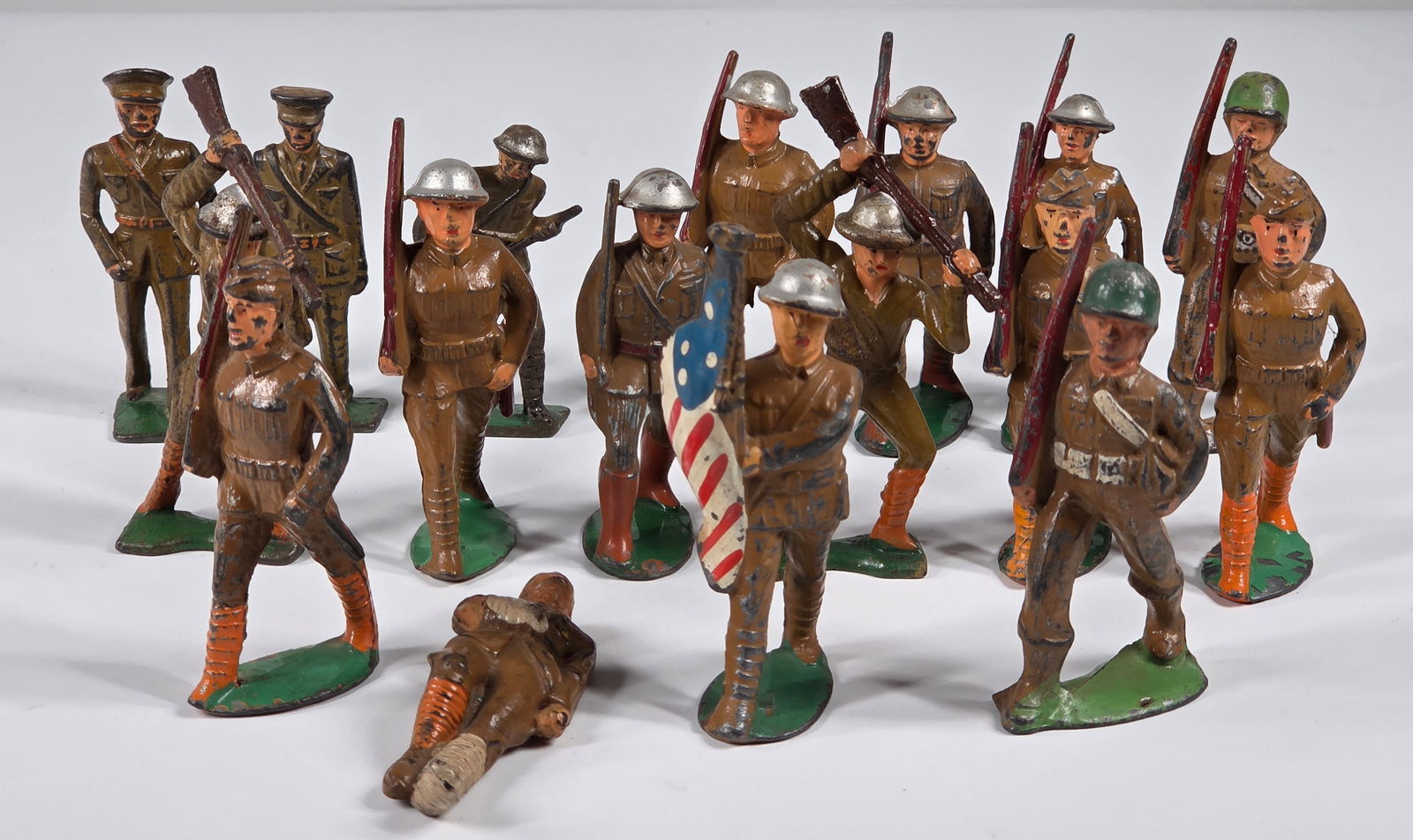 17) DIMESTORE SOLDIERS - BARCLAY & MANOIL (1 of 15)