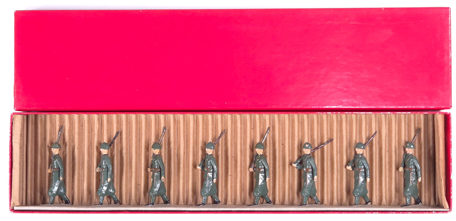 SET OF 8 BRITAIN WWI SOLDIERS W/ STEEL HELMETS (1 of 4)