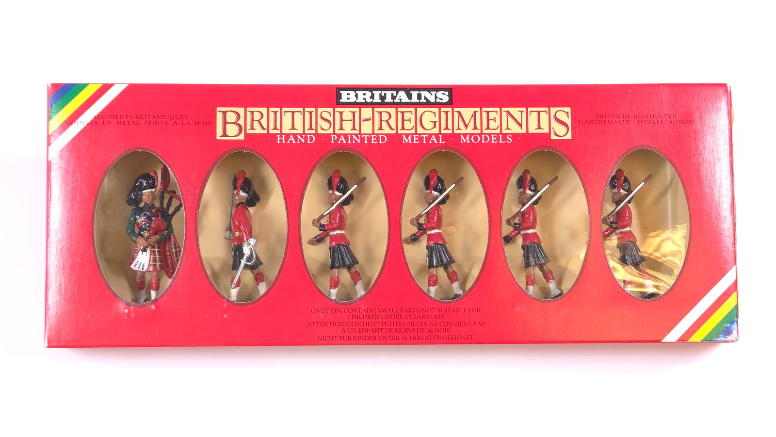 BRITAIN'S 7237 BLACK WATCH HIGHLANDER OFFICER (1 of 4)