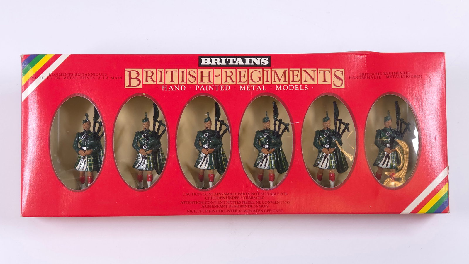BRITAIN'S 7242 6 GORDON HIGHLANDER PIPERS (1 of 4)