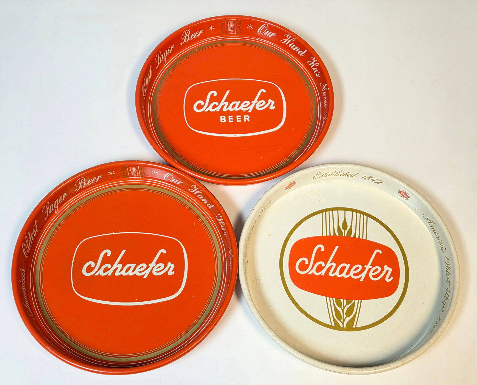 3) VINTAGE SCHAEFER ADVERTISING BEER TRAYS (1 of 5)