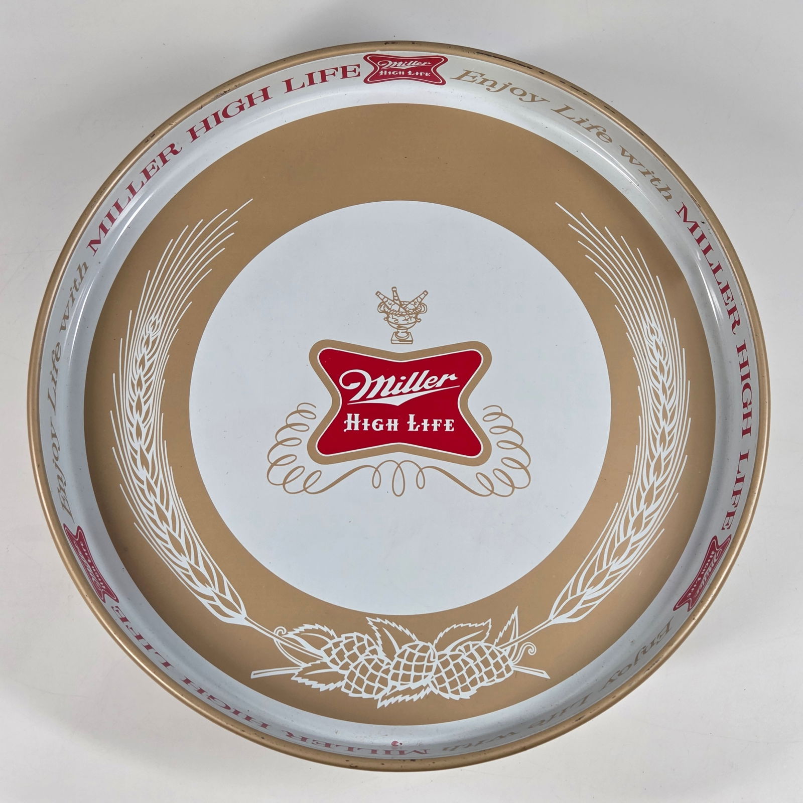 VINTAGE MILLER HIGH LIFE ADVERTISING BEER TRAY: REMAINS IN GOOD CONDITION, SHOWING SOME TYPICAL WEAR.