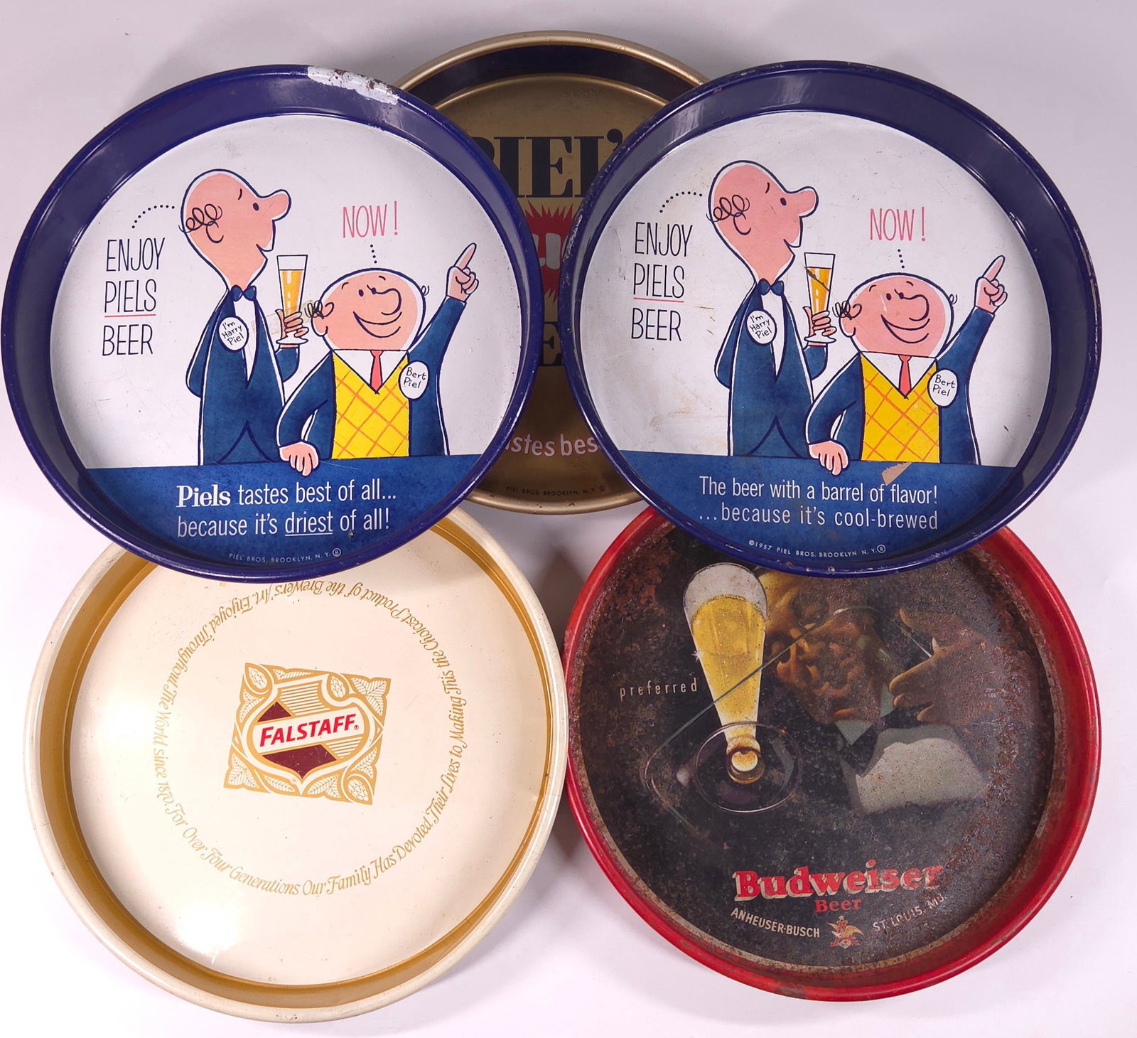 5) VARIOUS ADVERTISING BEER TRAYS (1 of 6)