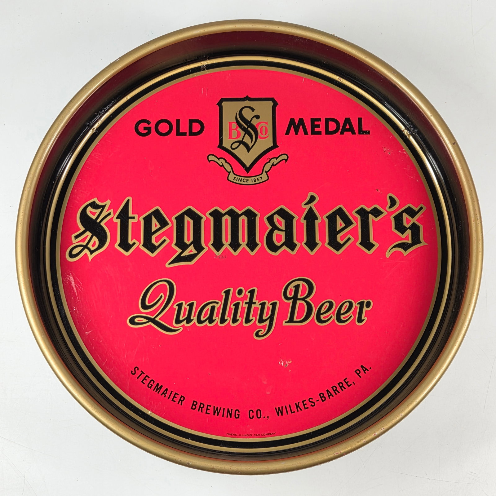 VINTAGE STEGMAIER GOLD MEDAL BEER TRAY: REMAINS IN GOOD CONDITION, SHOWING SOME TYPICAL WEAR.