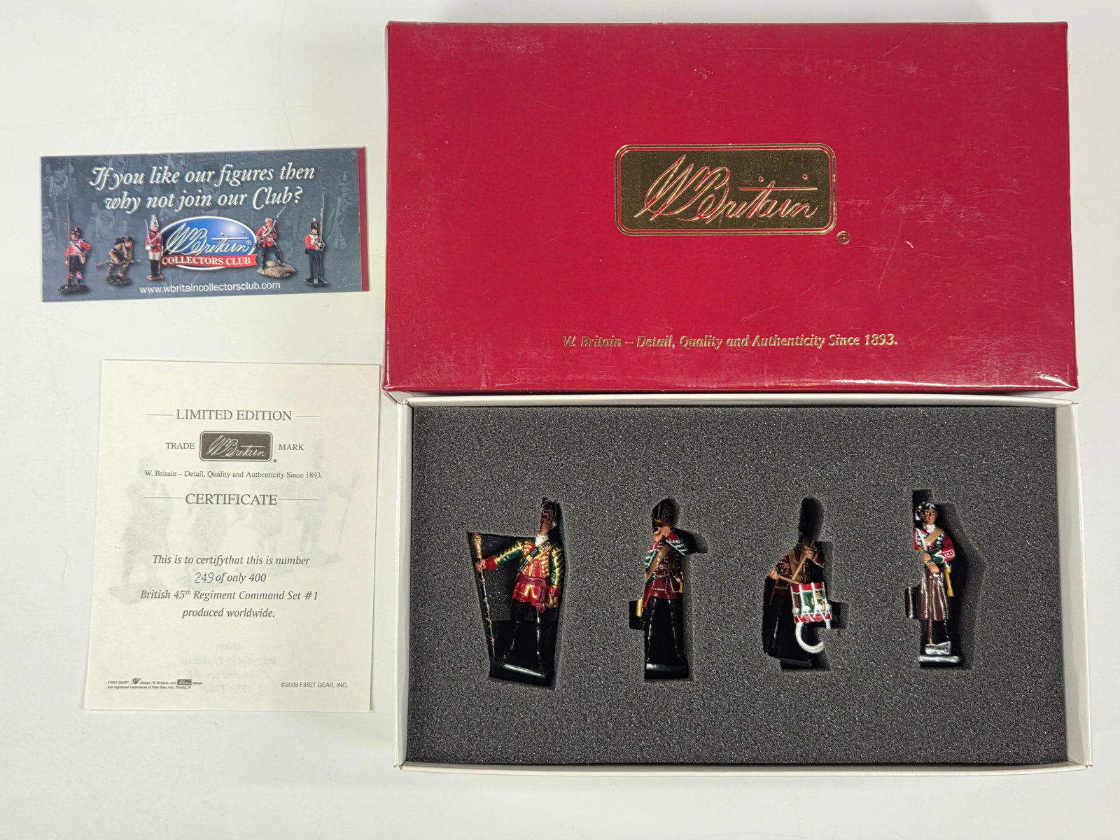 BRITAIN 47008 BRITISH 45TH REGIMENT OF FOOT SET #1 (1 of 4)