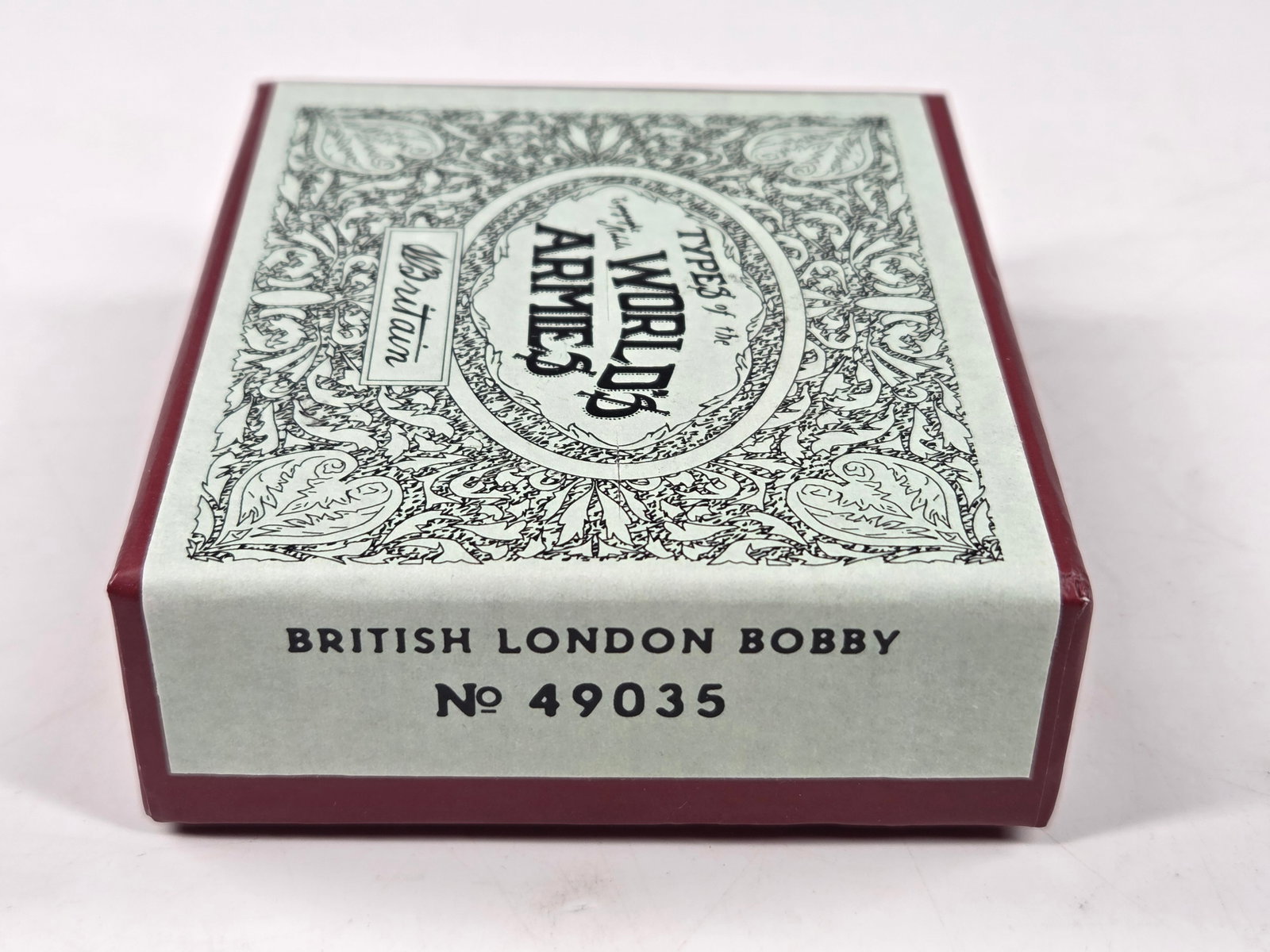 BRITAIN 49035 BRITISH LONDON BOBBY (1 of 3)
