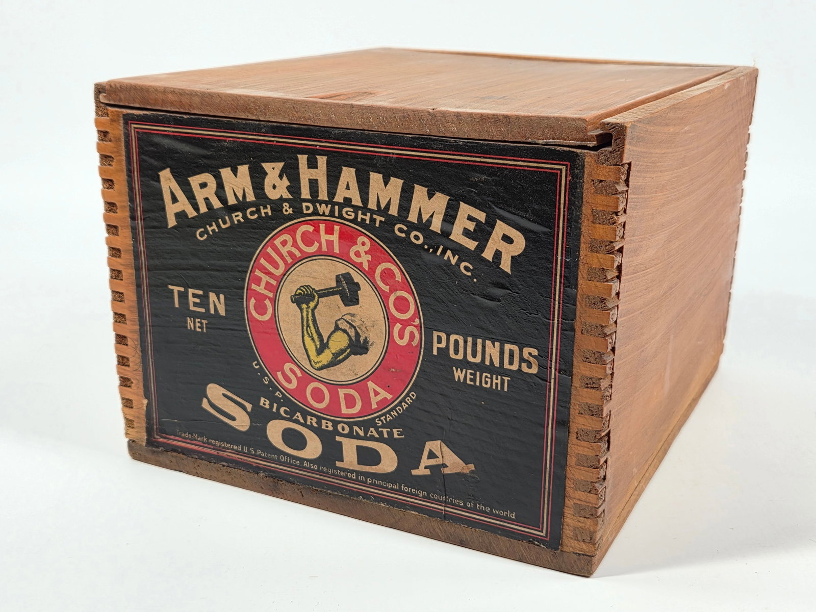 CHURCH & CO'S ARM & HAMMER SODA WOOD BOX W/ PAPER LABEL: REMAINS IN GOOD ORIGINAL CONDITION WITH PAPER LABEL.