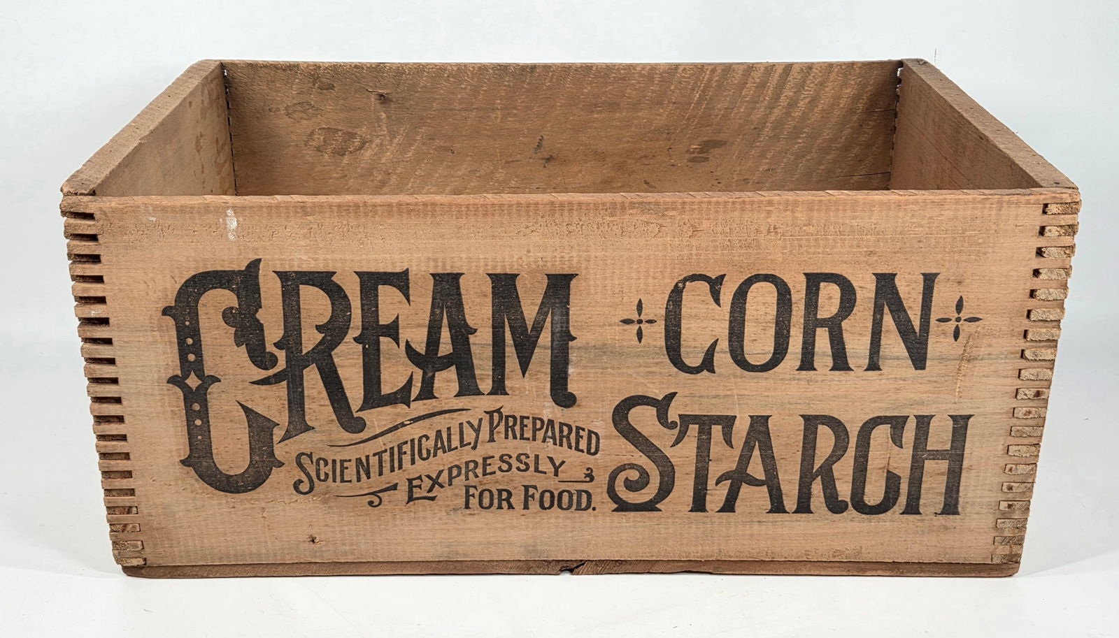 THE STALEY MFG. CO. CREAM CORN STARCH WOOD BOX: REMAINS IN GOOD CONDITION, SHOWING SOME TYPICAL WEAR. SLIGHT SEPARATION ON CORNER OF FINGER JOINT.