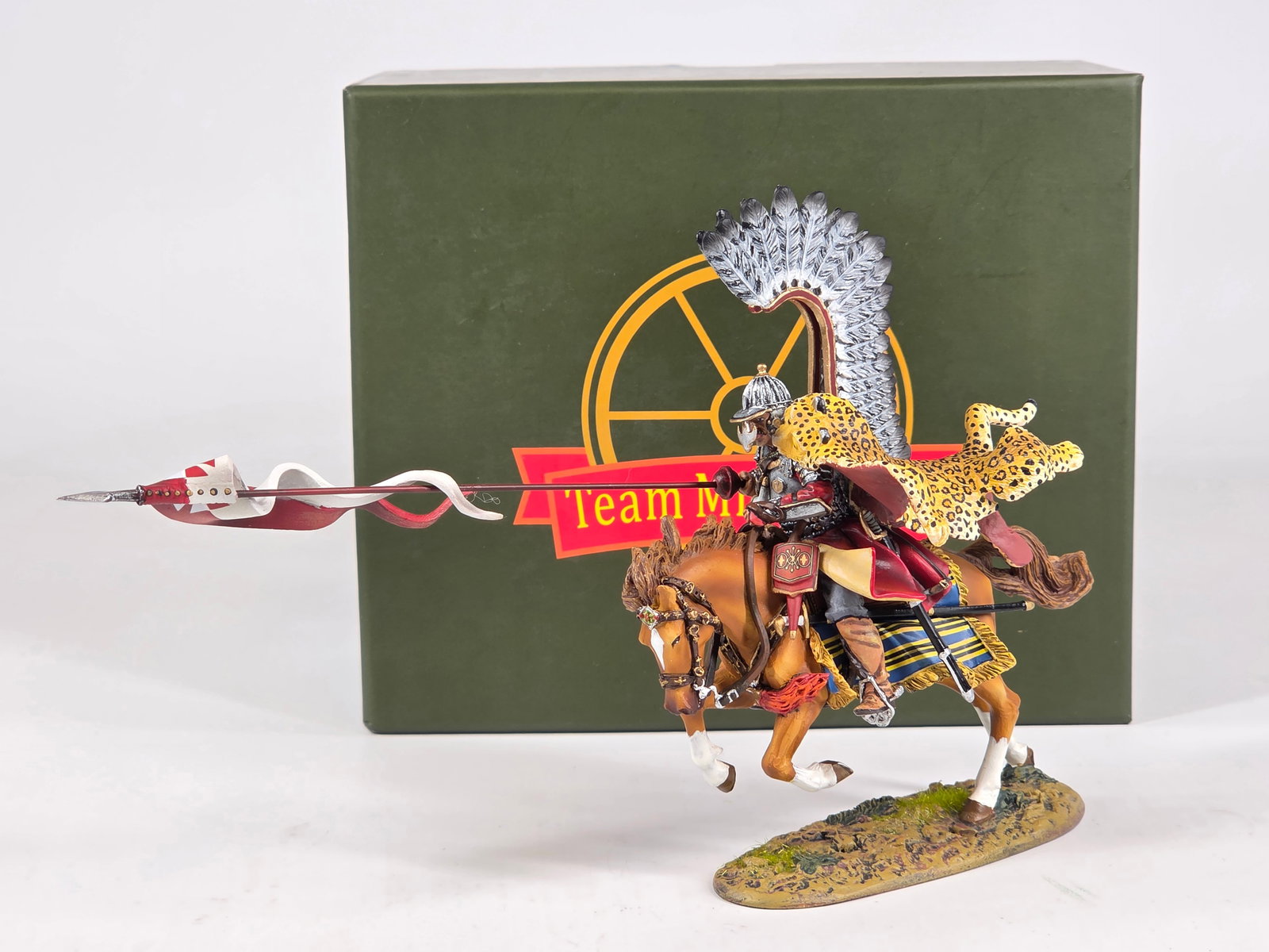 TEAM MINIATURES VEW6004B HUSSAR LANCE PENNANT: REMAINS IN EXCELLENT CONDITION WITH BOX.