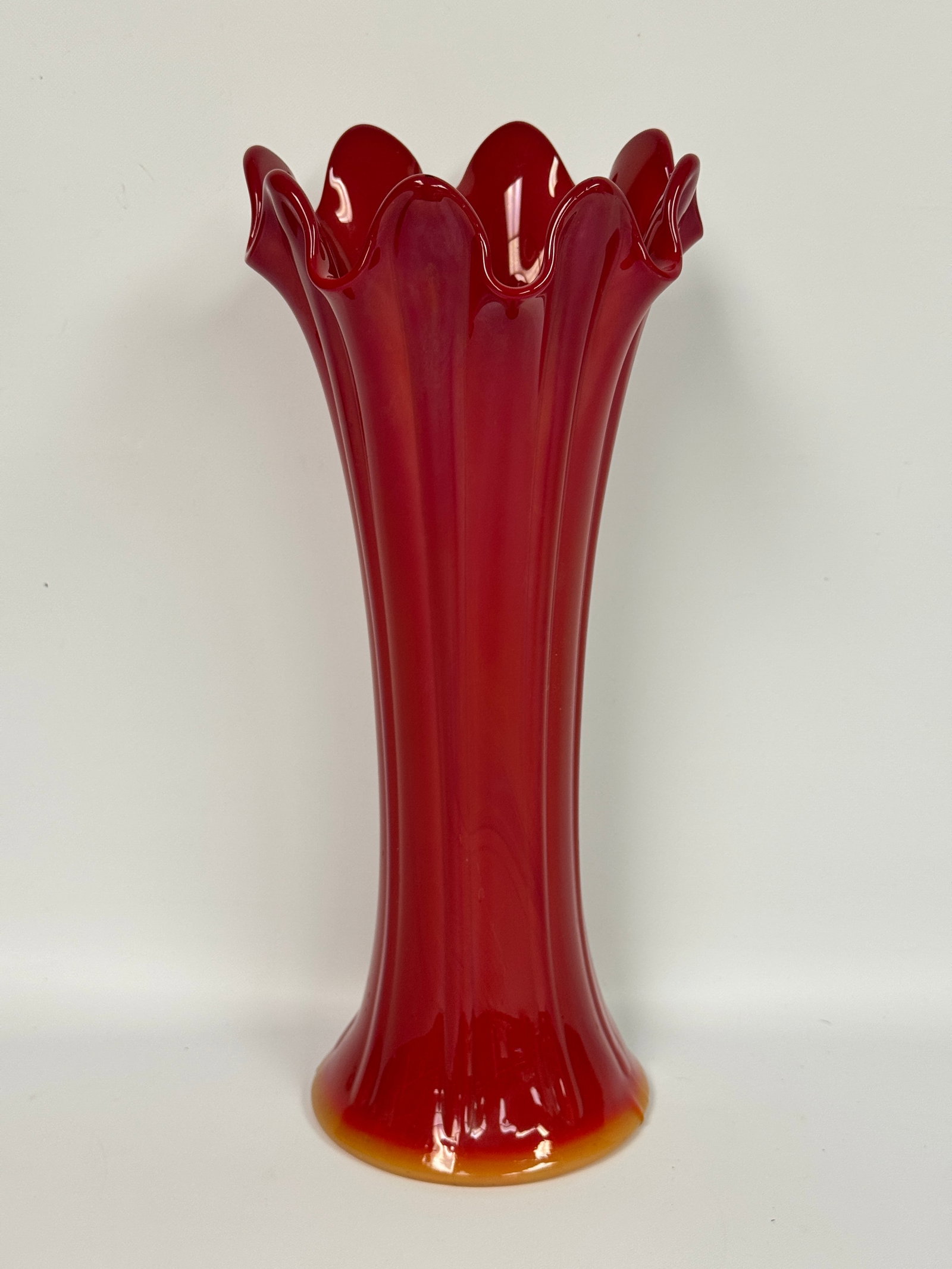 L.E. SMITH FAYETTE AMBERINA SWUNG GLASS STRETCH VASE (1 of 6)