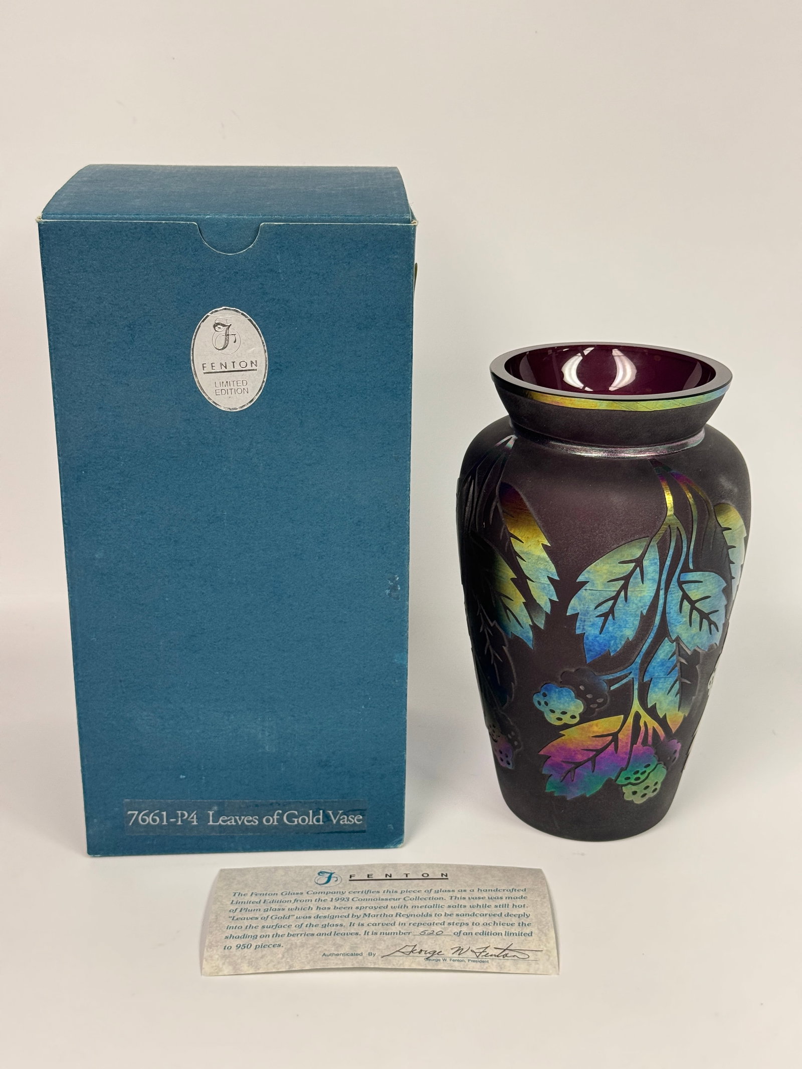 FENTON 7661 P5 LEAVES OF GOLD VASE NIB: REMAINS NEW UNUSED IN BOX.