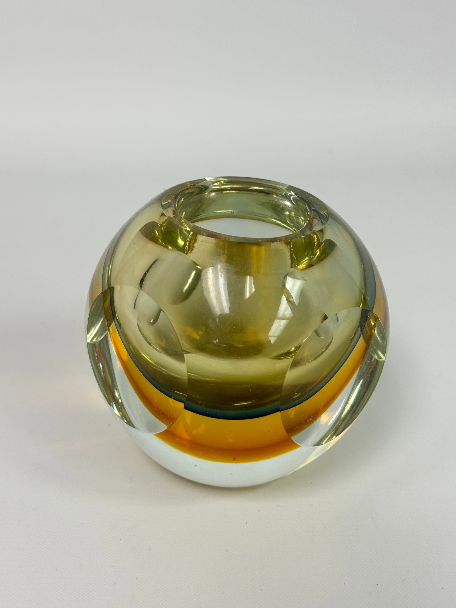 UNSIGNED MURANO SOMMERSO ART GLASS DESK PAPERWEIGHT PEN HOLDER: REMAINS IN VERY GOOD CONDITION, NO CHIPS OR CRACKS.