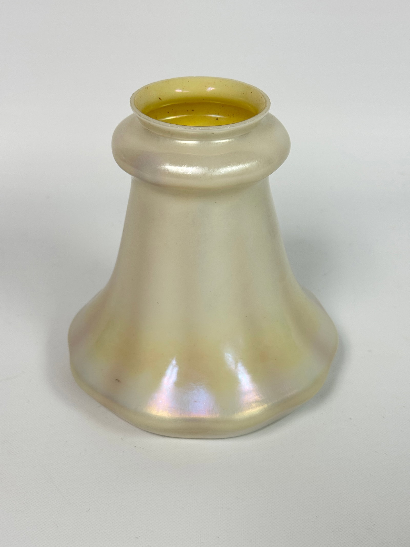 ANTIQUE MARIGOLD CARNIVAL CASED GLASS LAMP SHADE: REMAINS IN GOOD CONDITION, SHOWING SOME TYPICAL EDGE WEAR / ROUGHNESS.
