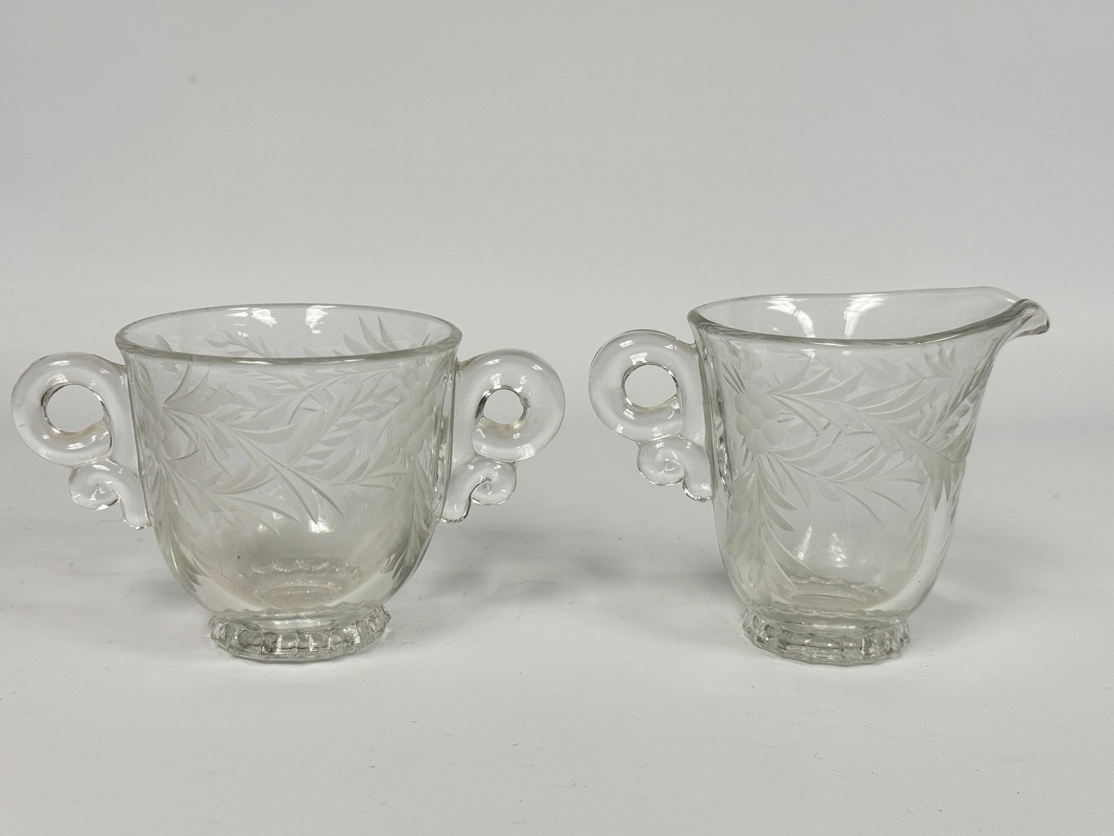 ANTIQUE HEISEY CUT GLASS CREAM & SUGAR: SET REMAINS IN VERY GOOD CONDITION, NO CHIPS OR CRACKS.