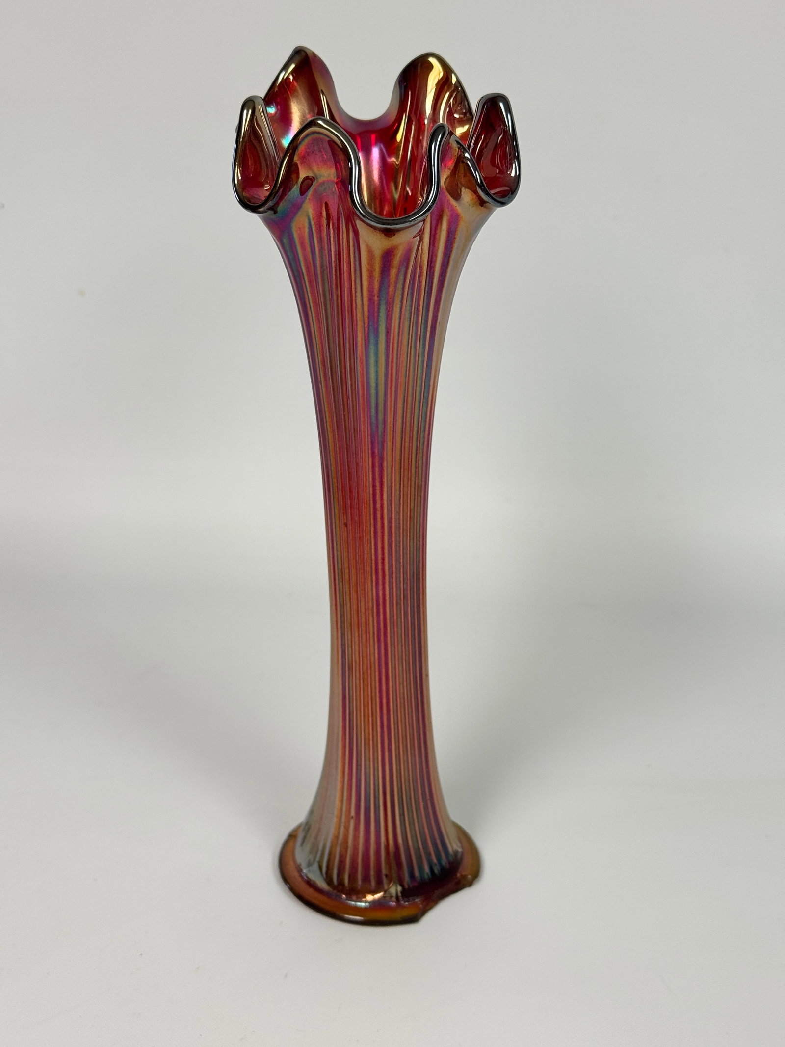 NORTHWOOD RED CARNIVAL GLASS RIBBED STRETCH VASE "DAMAGED" (1 of 8)