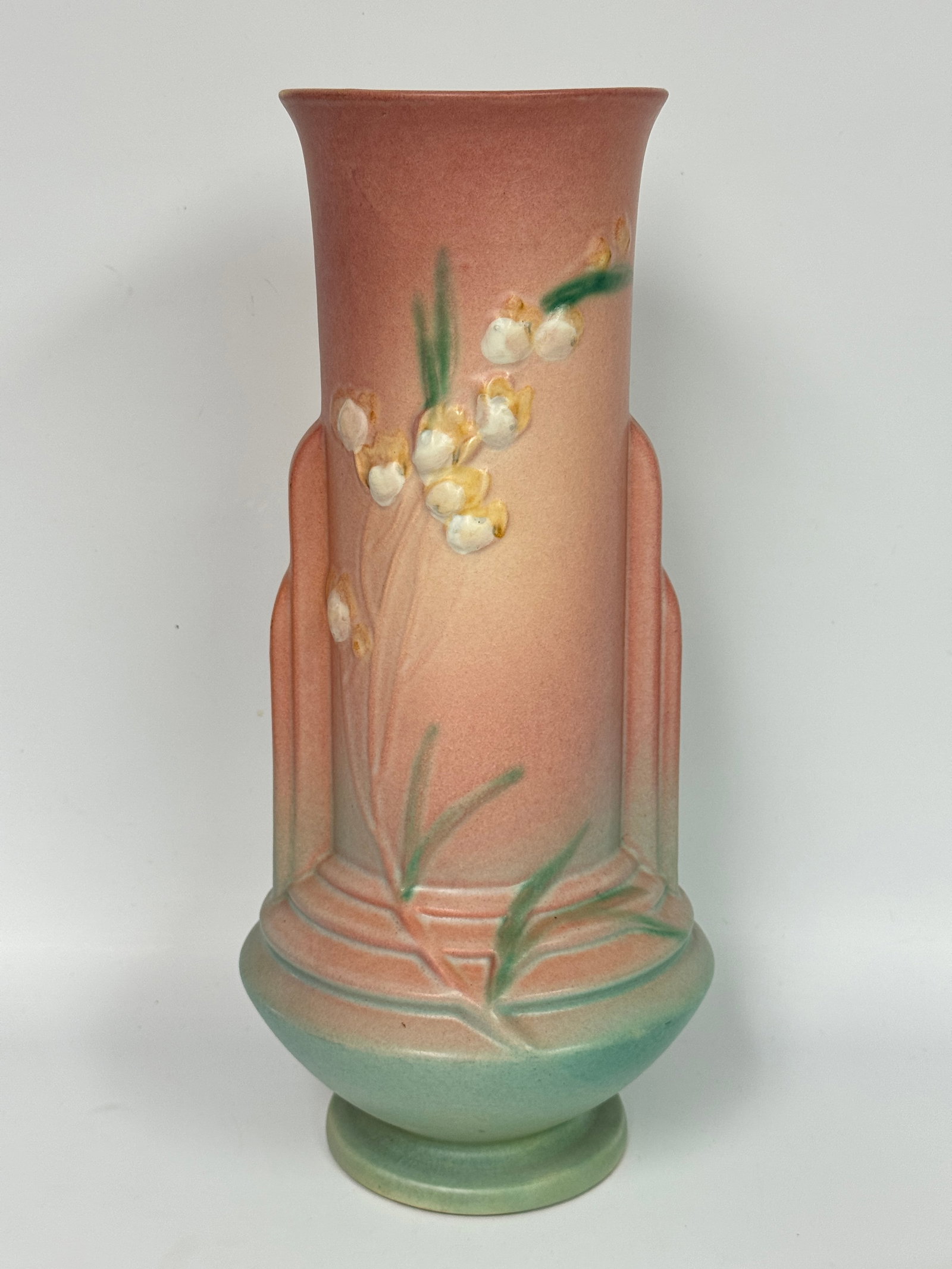 ROSEVILLE ART POTTERY 15 1/2" PINK IXIA ART DECO VASE (1 of 6)