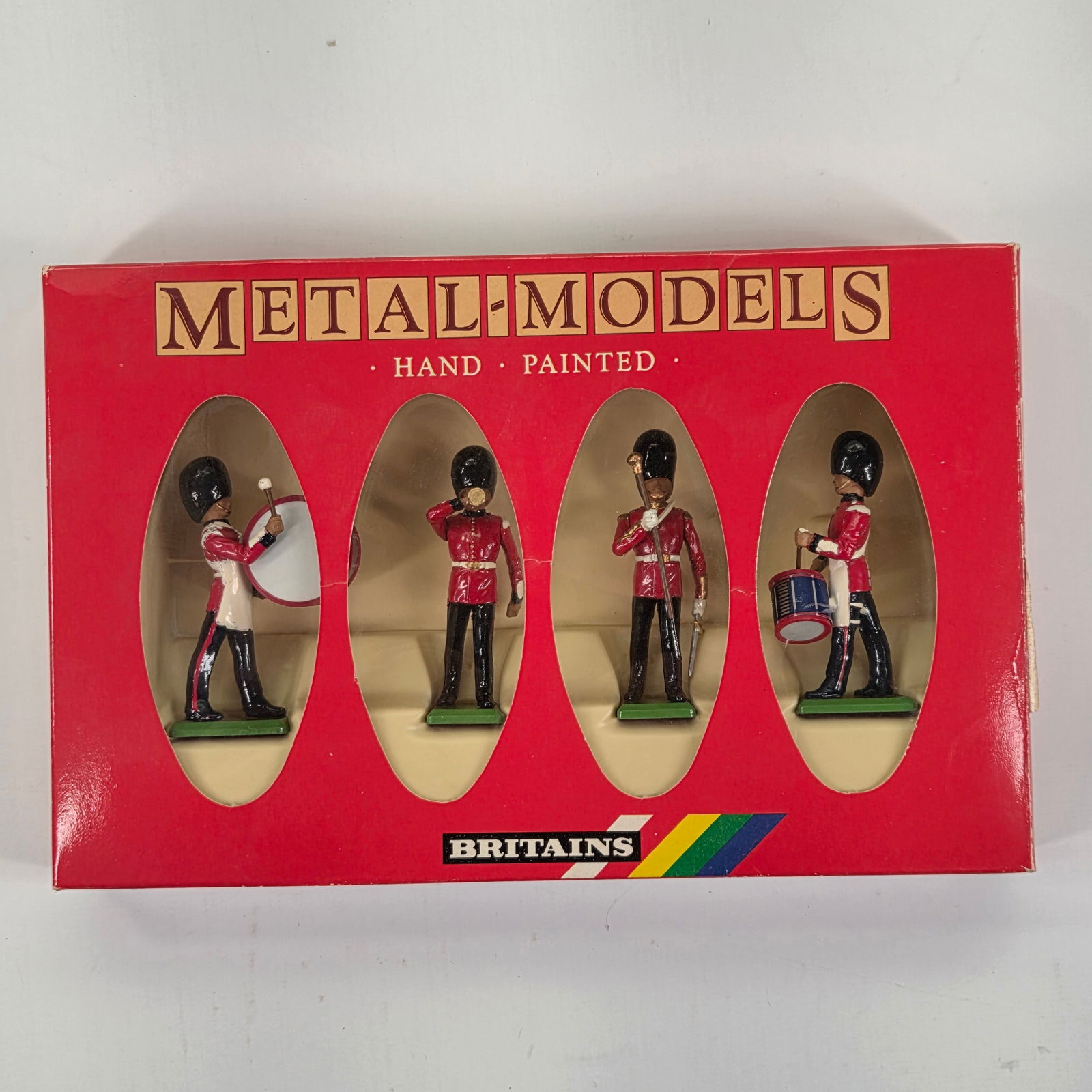 BRITAIN 7210 SCOTS GUARDS DRUM & BUGLE SET (1 of 5)