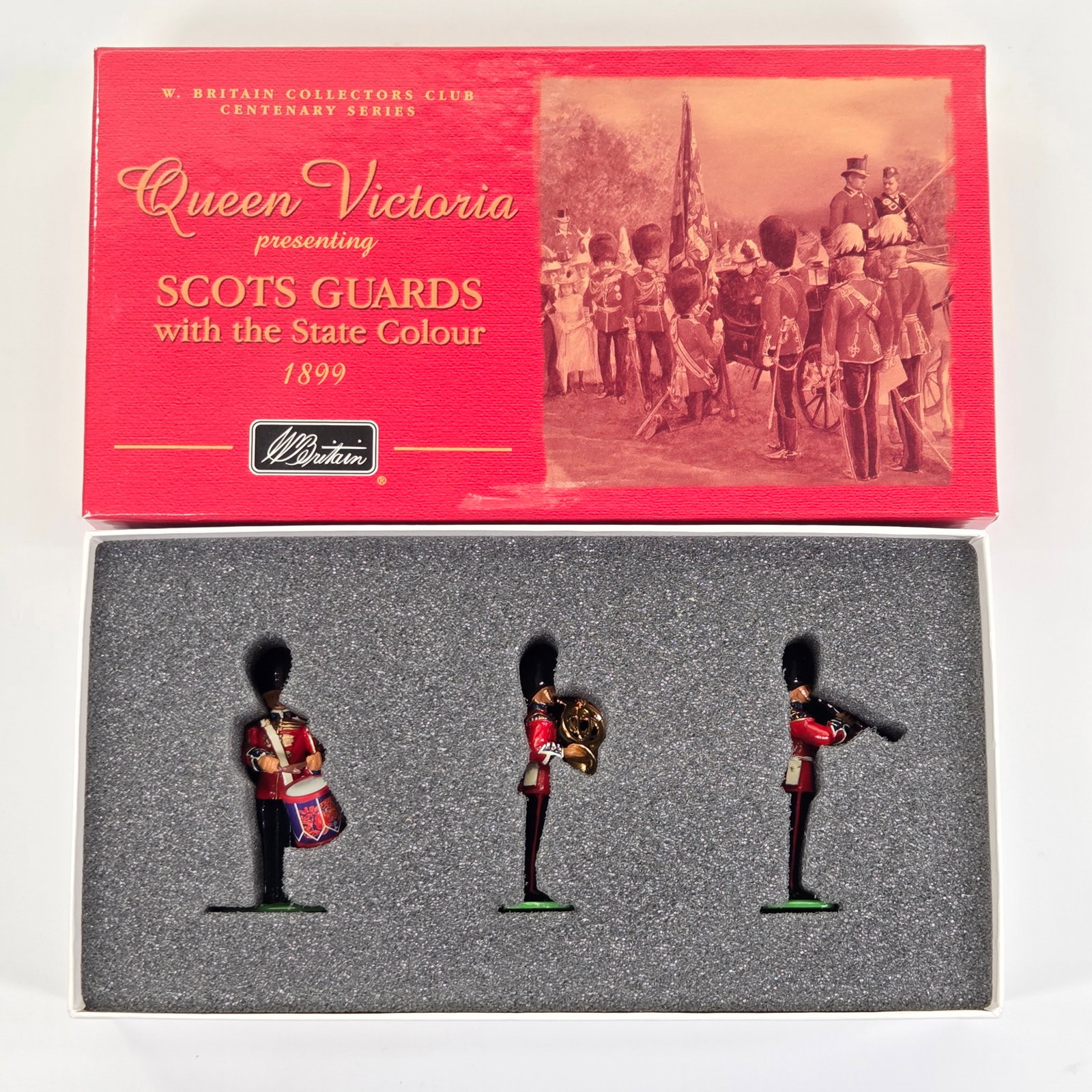 BRITAIN 40202 SCOTS GUARDS BAND SET - DRUM, CLARINET, FRENCH HORN (1 of 3)