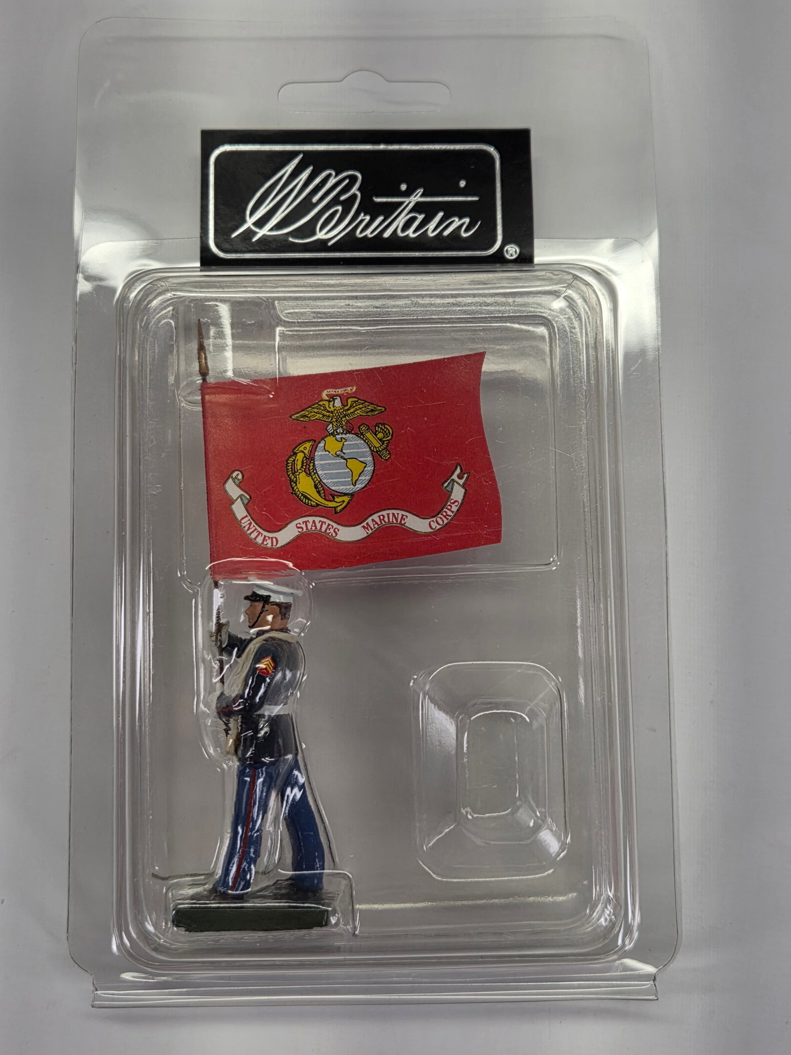 BRITAIN 43035 U.S. MARINE STANDARD BEARER USMC FLAG: REMAINS IN EXCELLENT CONDITION WITH BOX.