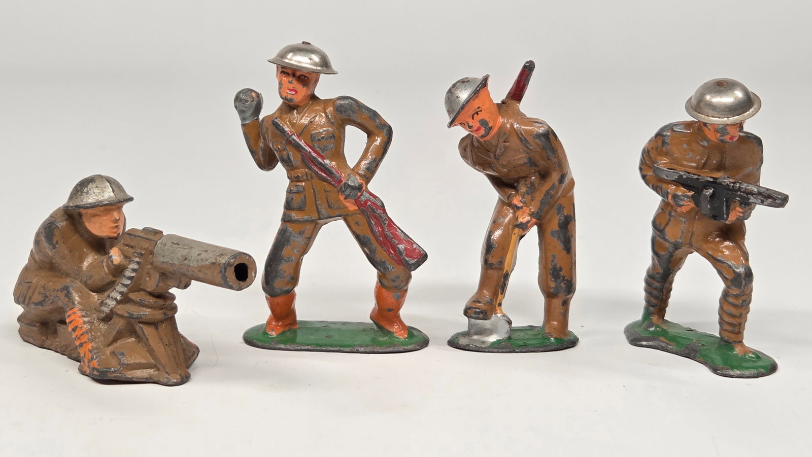 4) BARCLAY MANOIL LEAD SOLDIERS: ALL REMAIN IN FAIR TO GOOD CONDITION, SHOWING SOME PAINT WEAR.