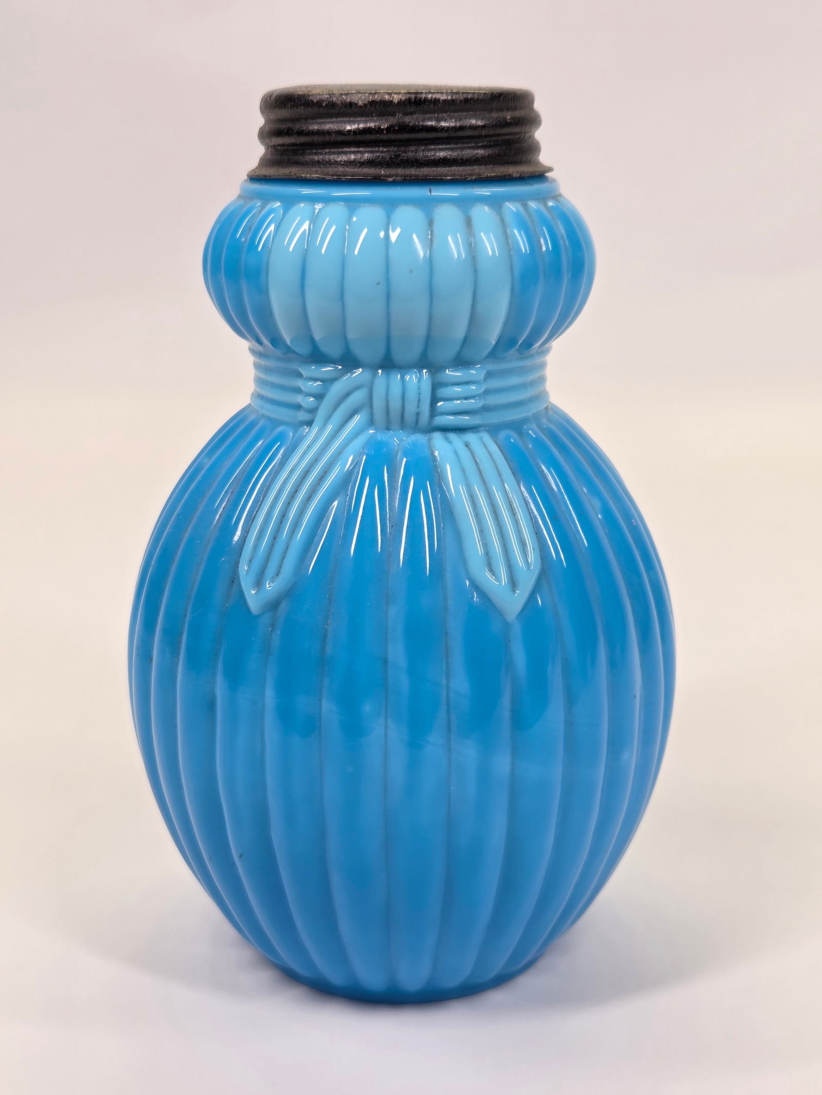 ANTIQUE VICTORIAN ATTERBURY BLUE MILK GLASS MUFFINEER: REMAINS IN GOOD CONDITION, NO CHIPS OR CRACKS.