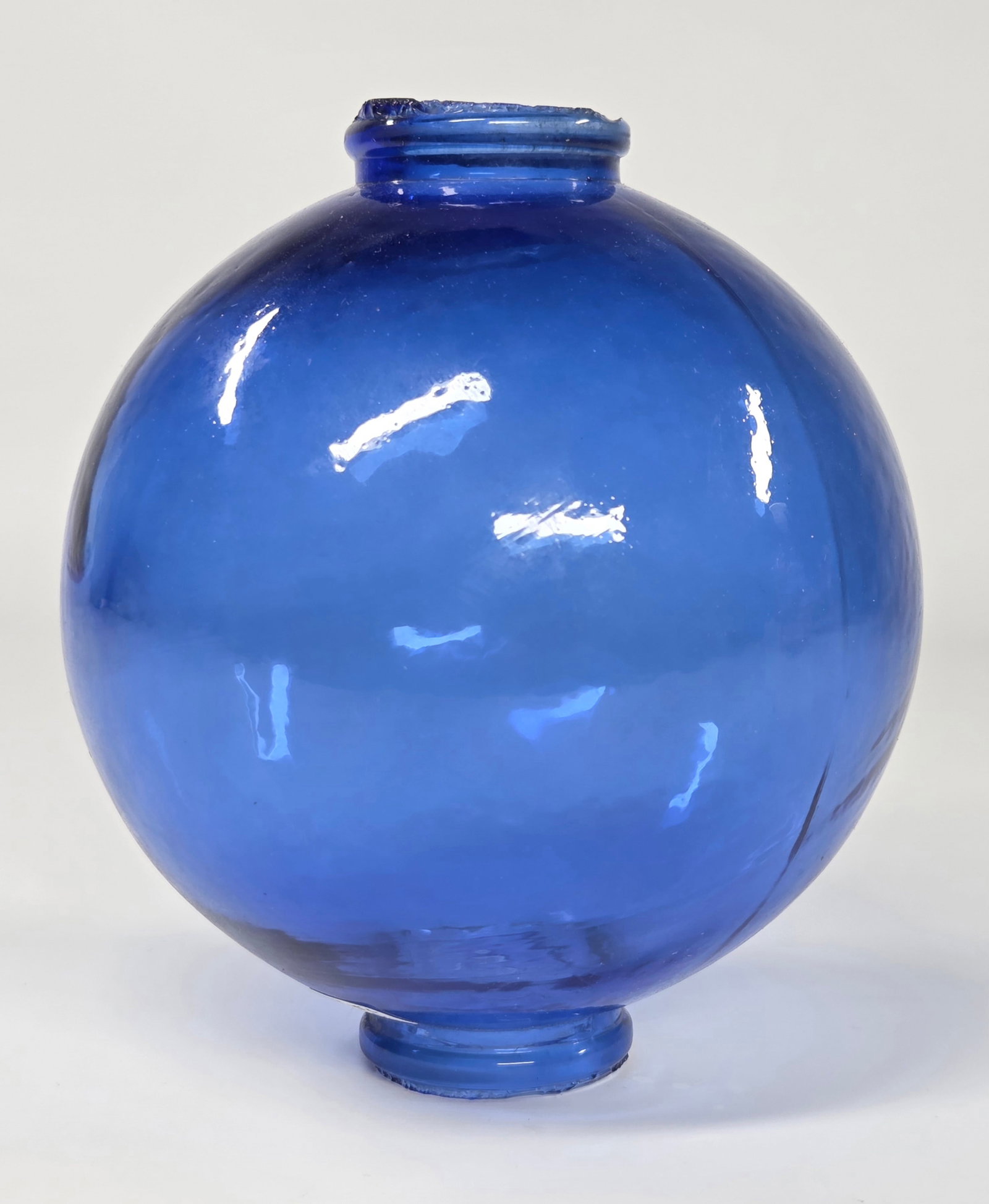 ANTIQUE COBALT BLUE LIGHTNING ROD BALL (1 of 5)