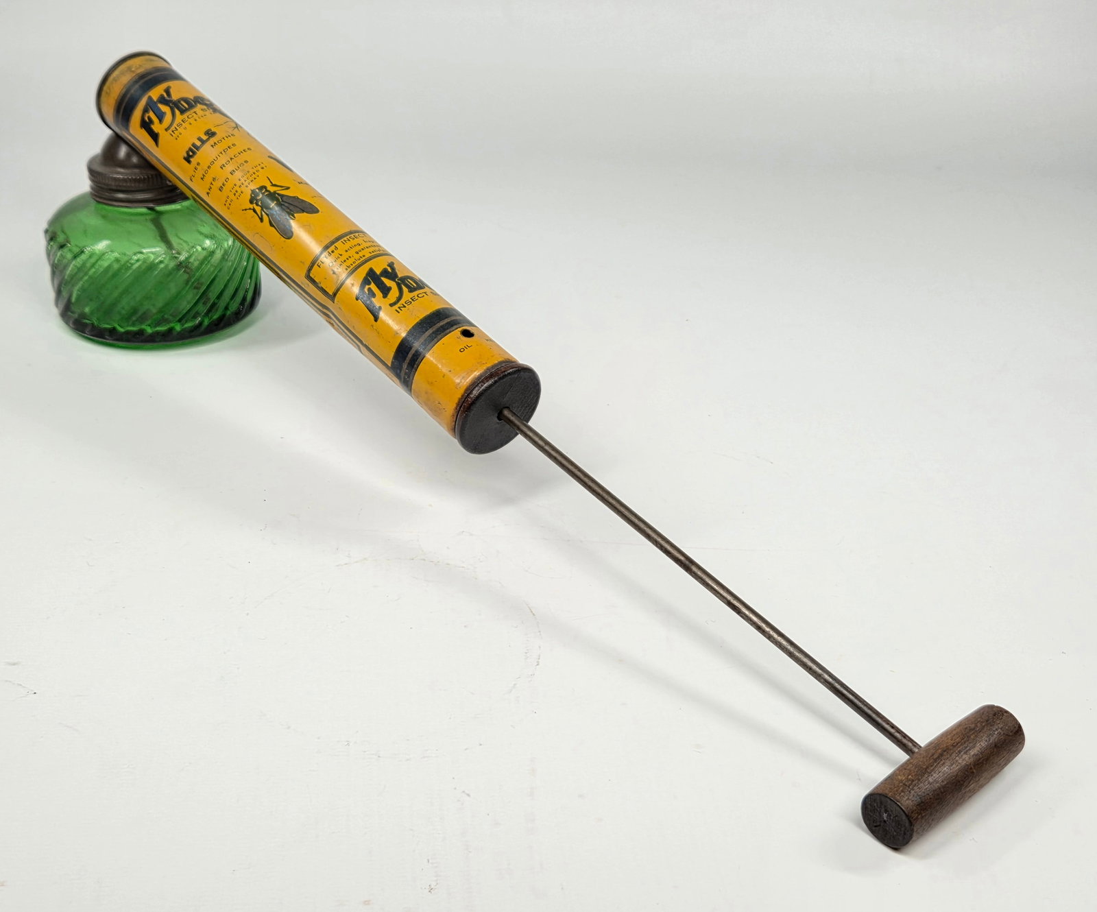 FLYBED INSECT SPRAYER W/ GREEN GLASS JAR (1 of 5)