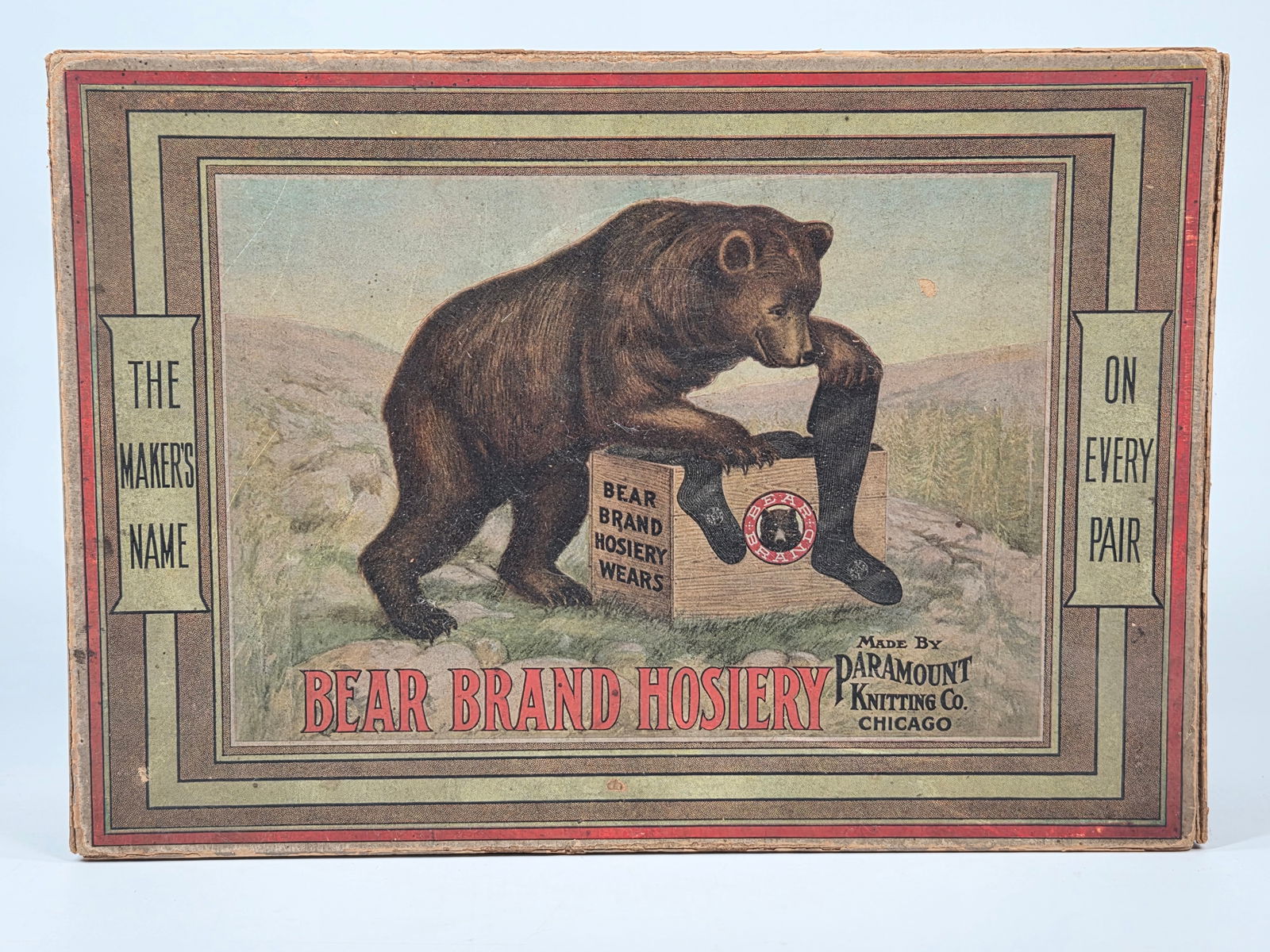 PARAMOUNT KNITTING CO. BEAR BRAND HOSIERY ADVERTISING BOX (1 of 4)