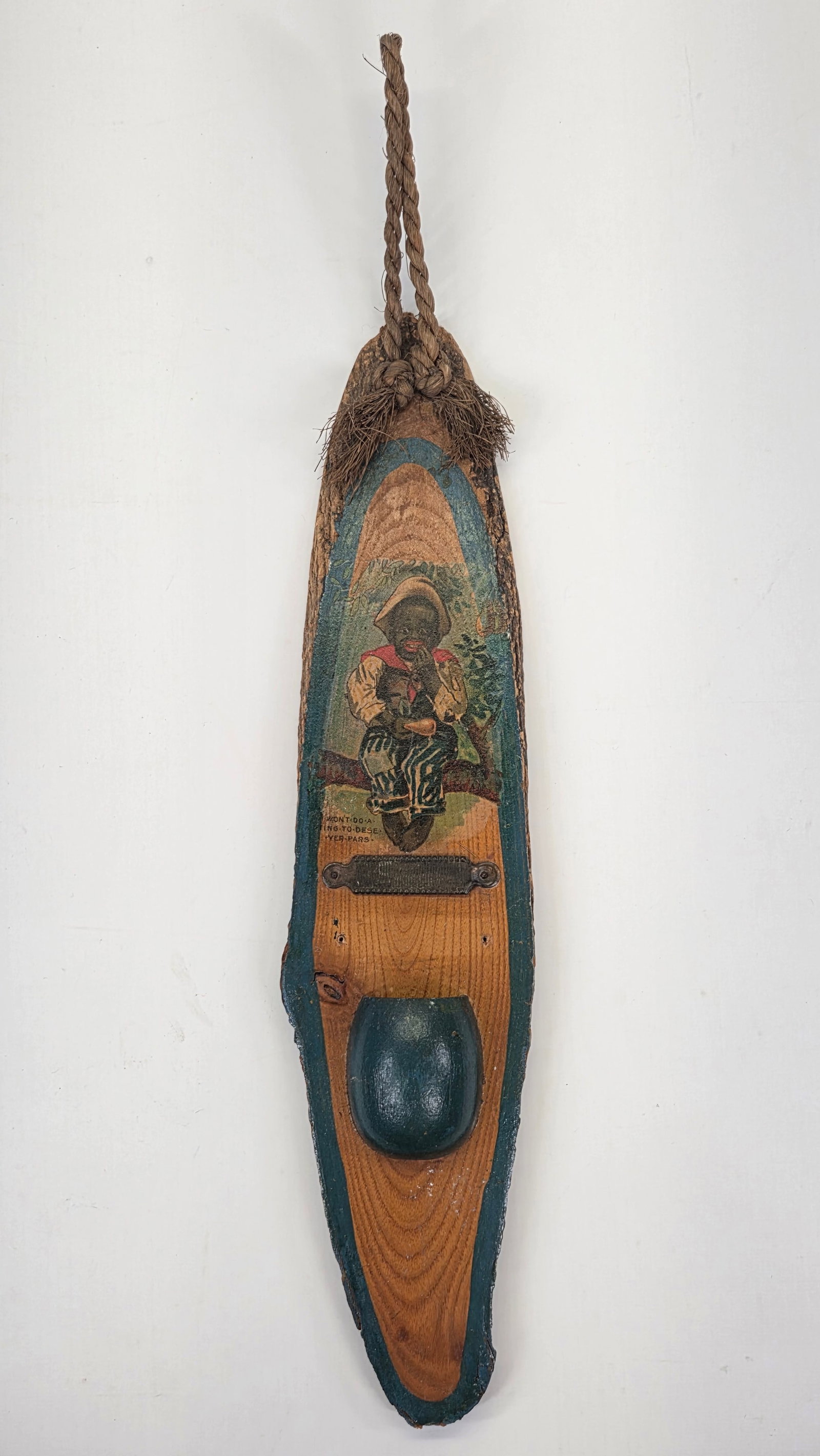 BLACK AMERICANA MATCH SAFE STRIKE WOOD HANGING (1 of 5)