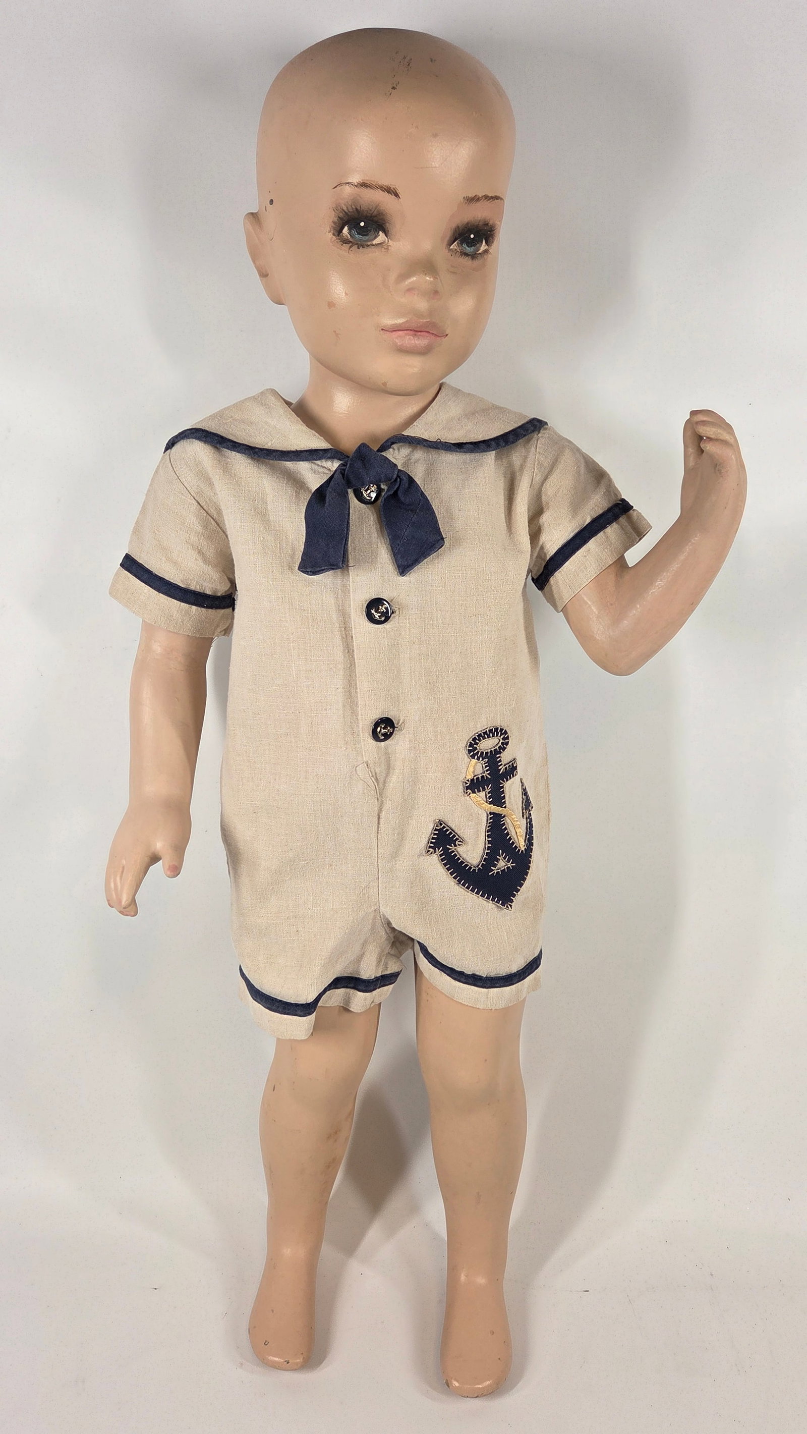 VINTAGE CHILD MANNEQUIN STORE DISPLAY WITH OUTFIT (1 of 7)