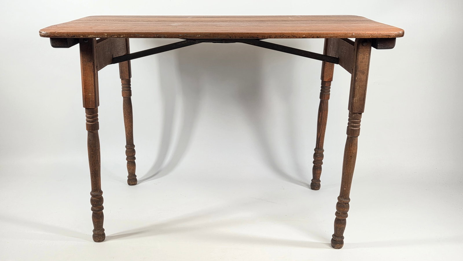 ANTIQUE WOOD CHILDS TABLE W/ FOLDING LEGS (1 of 4)