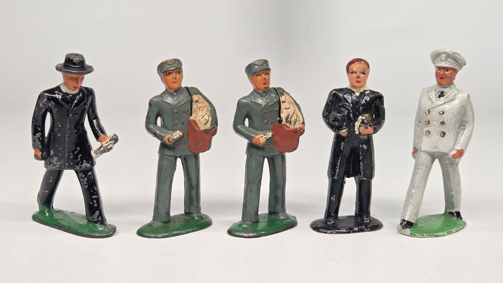 5) VARIOUS MANOIL LEAD FIGURES (1 of 6)