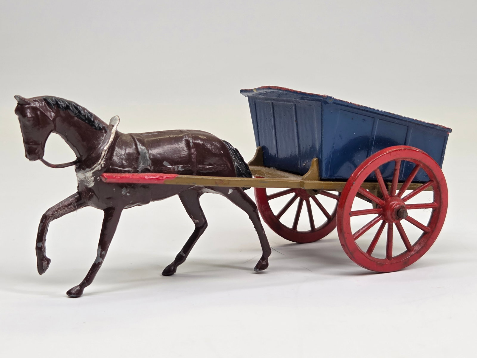 VINTAGE BRITAINS LTD HORSE DRAWN CART (1 of 6)