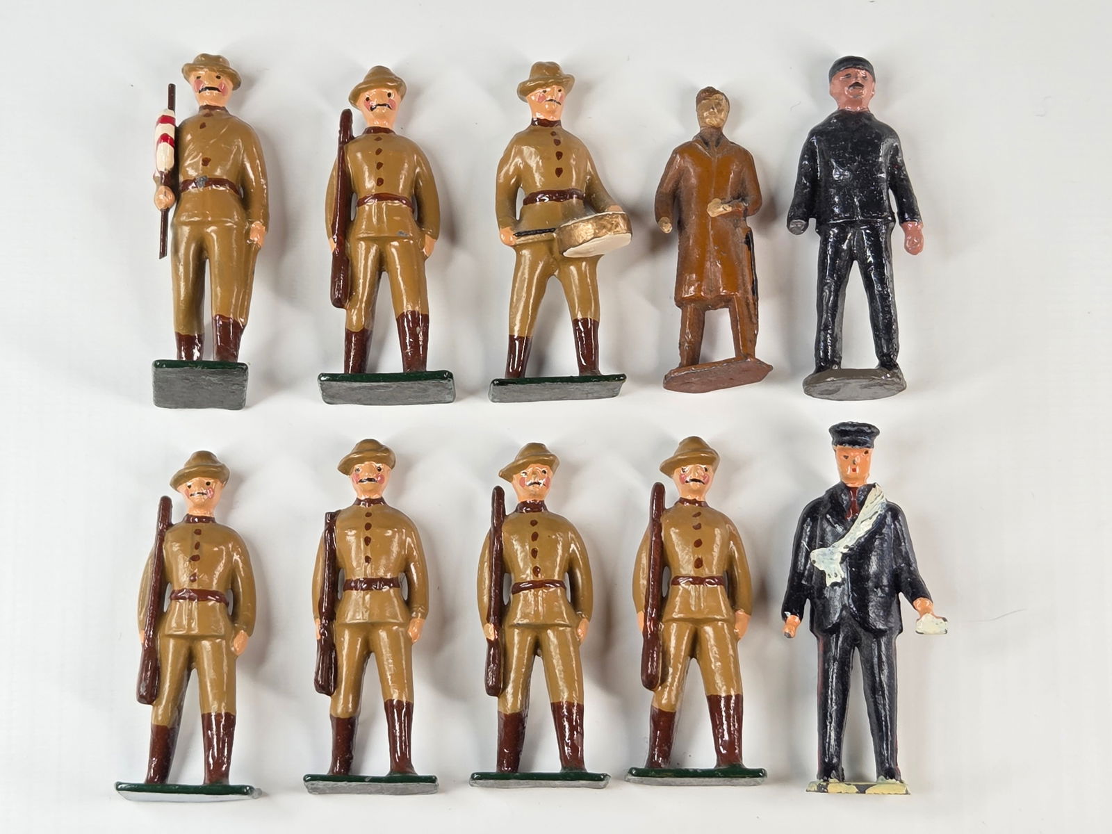 10) VARIOUS BRAND LEAD SOLDIERS & RAILWAY (1 of 4)