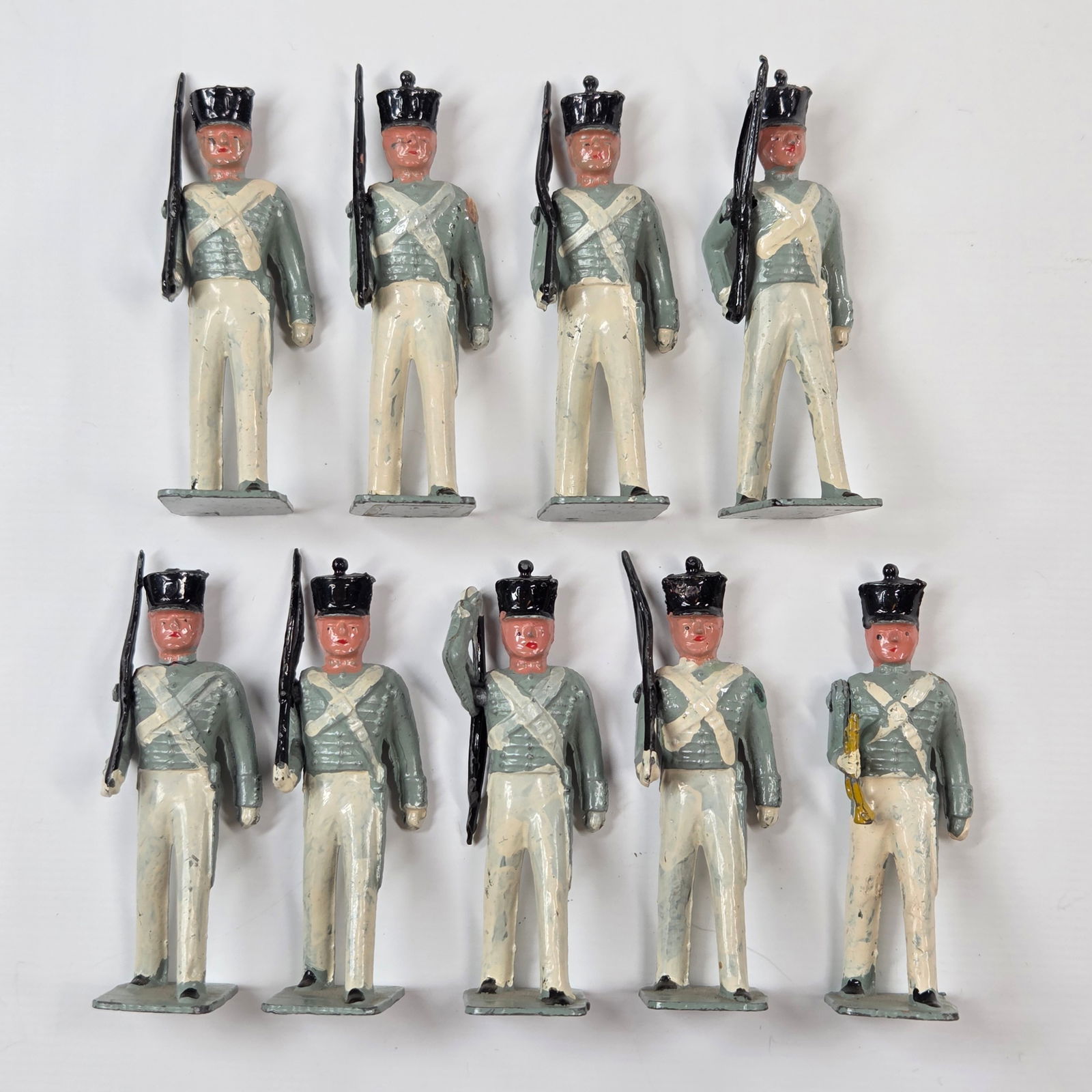 SET OF 9 VINTAGE BRITAIN CADET LEAD SOLDIERS (1 of 4)