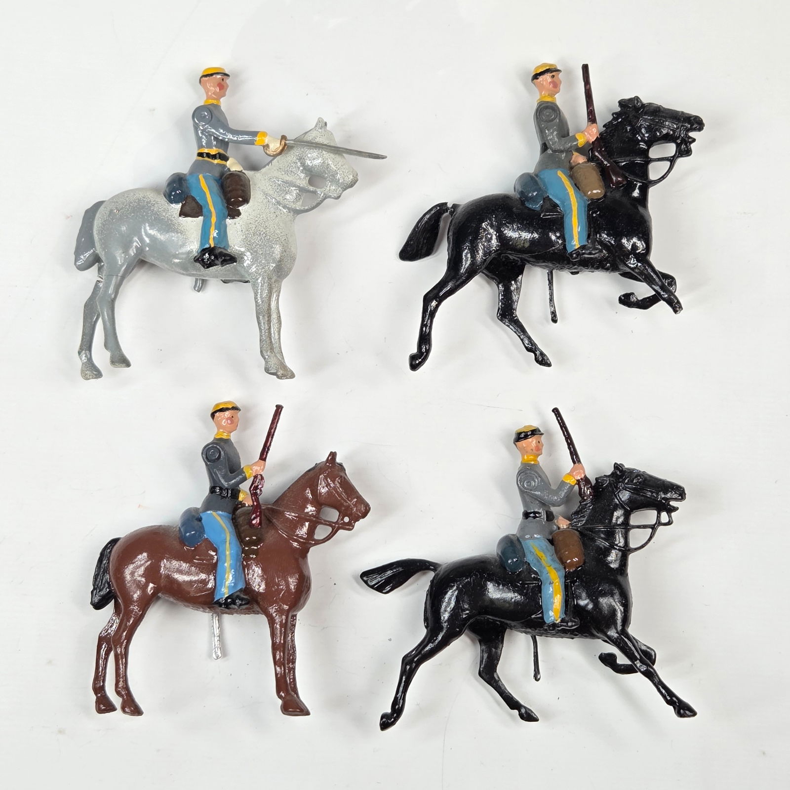 SET OF 4 BRITAIN CIVIL WAR MOUNTED CAVALRY (1 of 6)